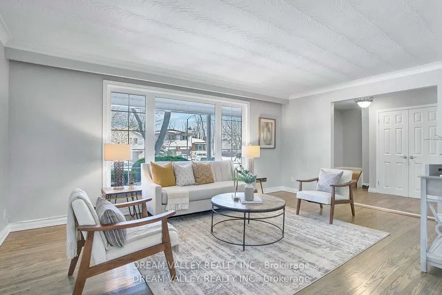 52 South Marine Drive S