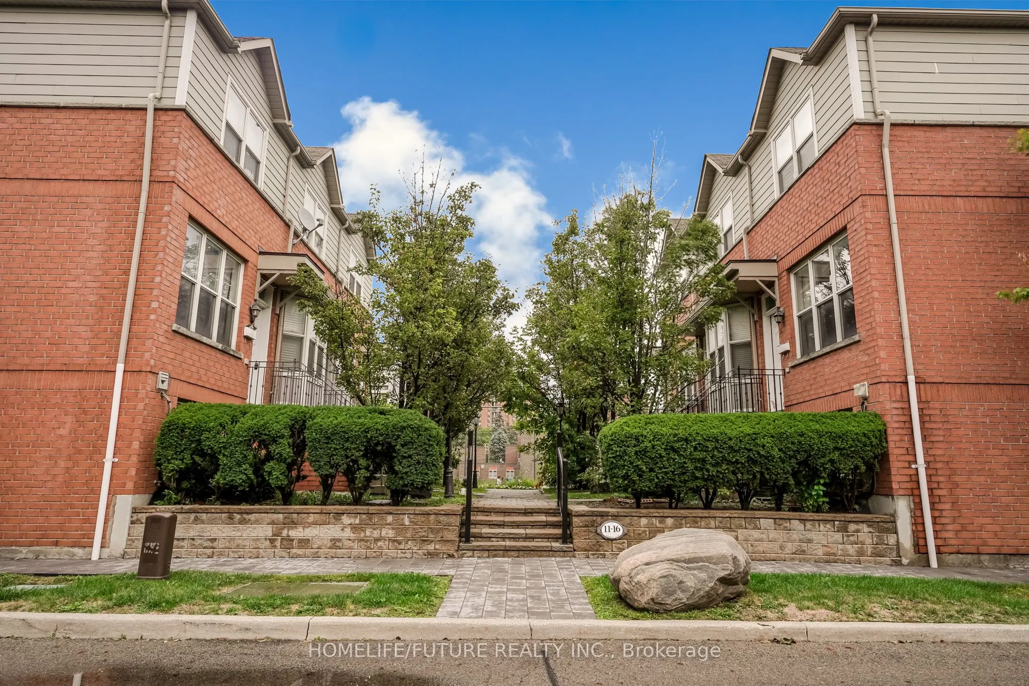 15 Florist Lane