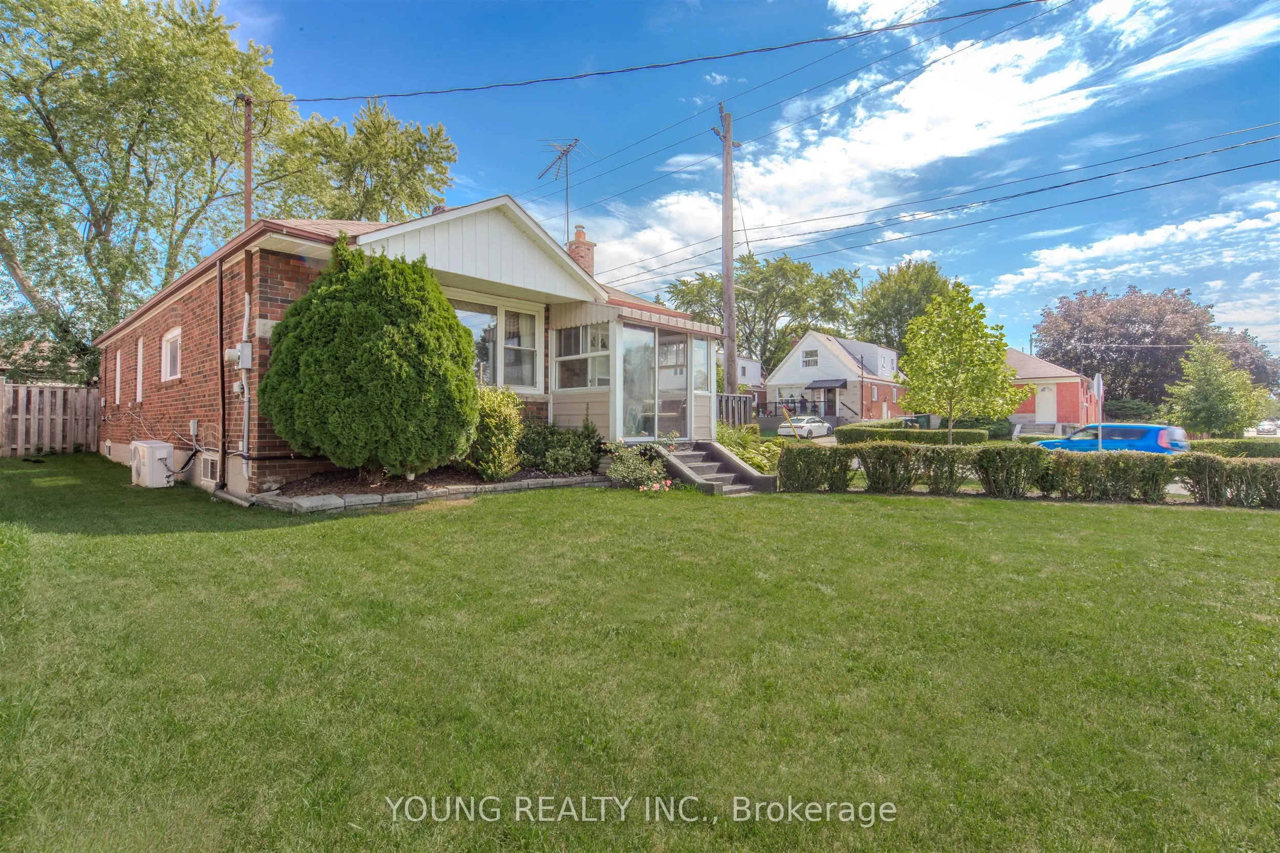 35 Porter Crescent