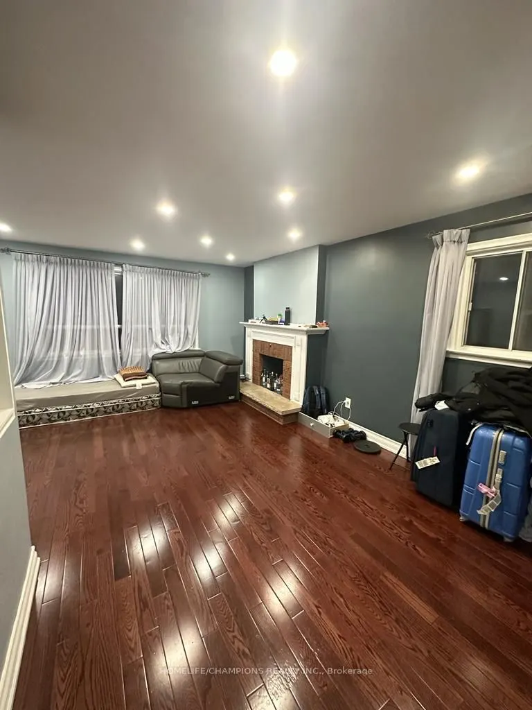 18 Bergen Road