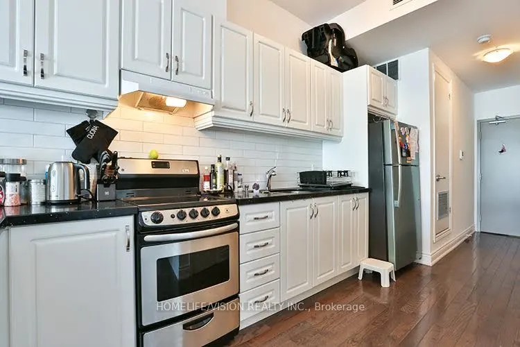 683 Danforth Avenue, #301