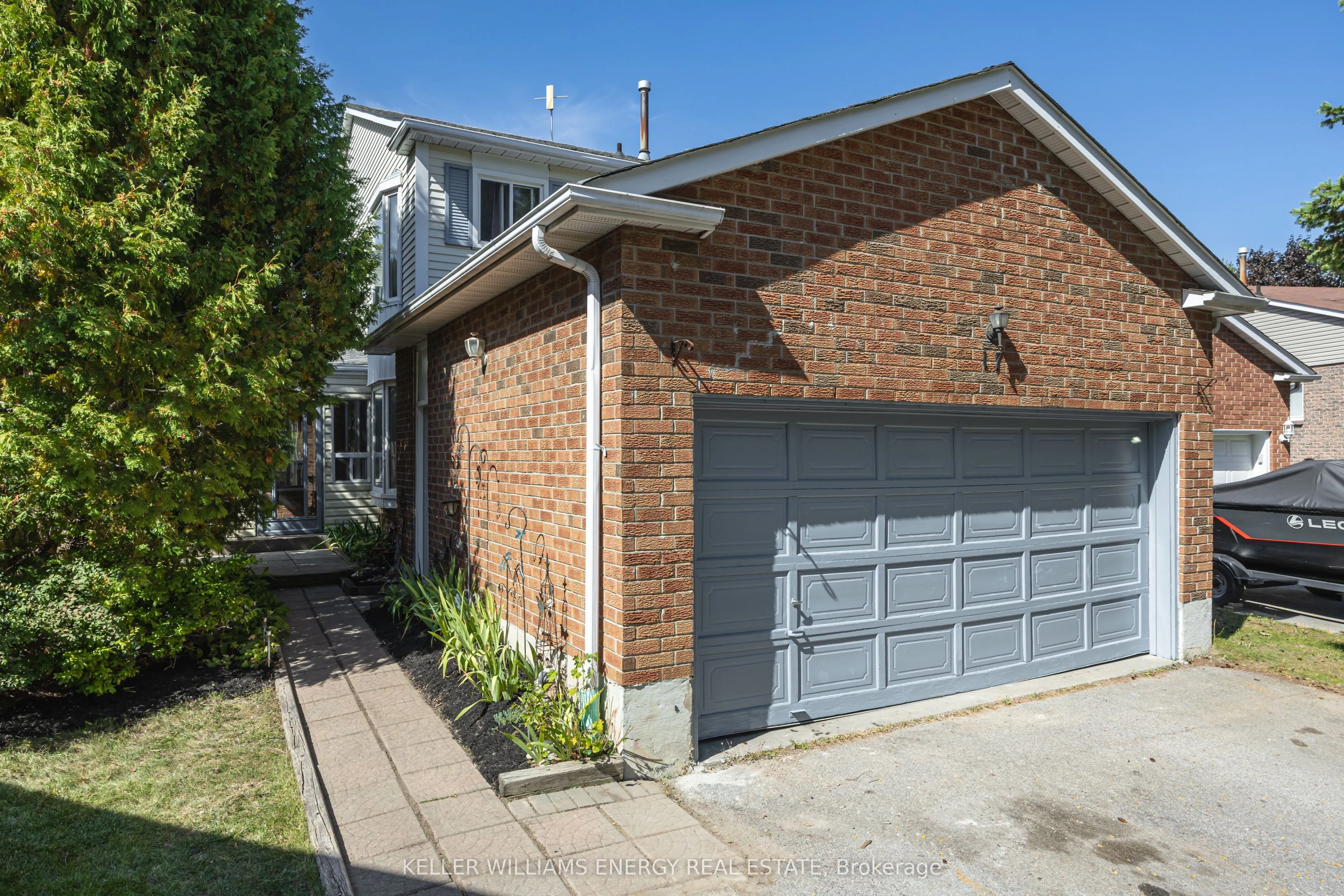 17 Barrow Court