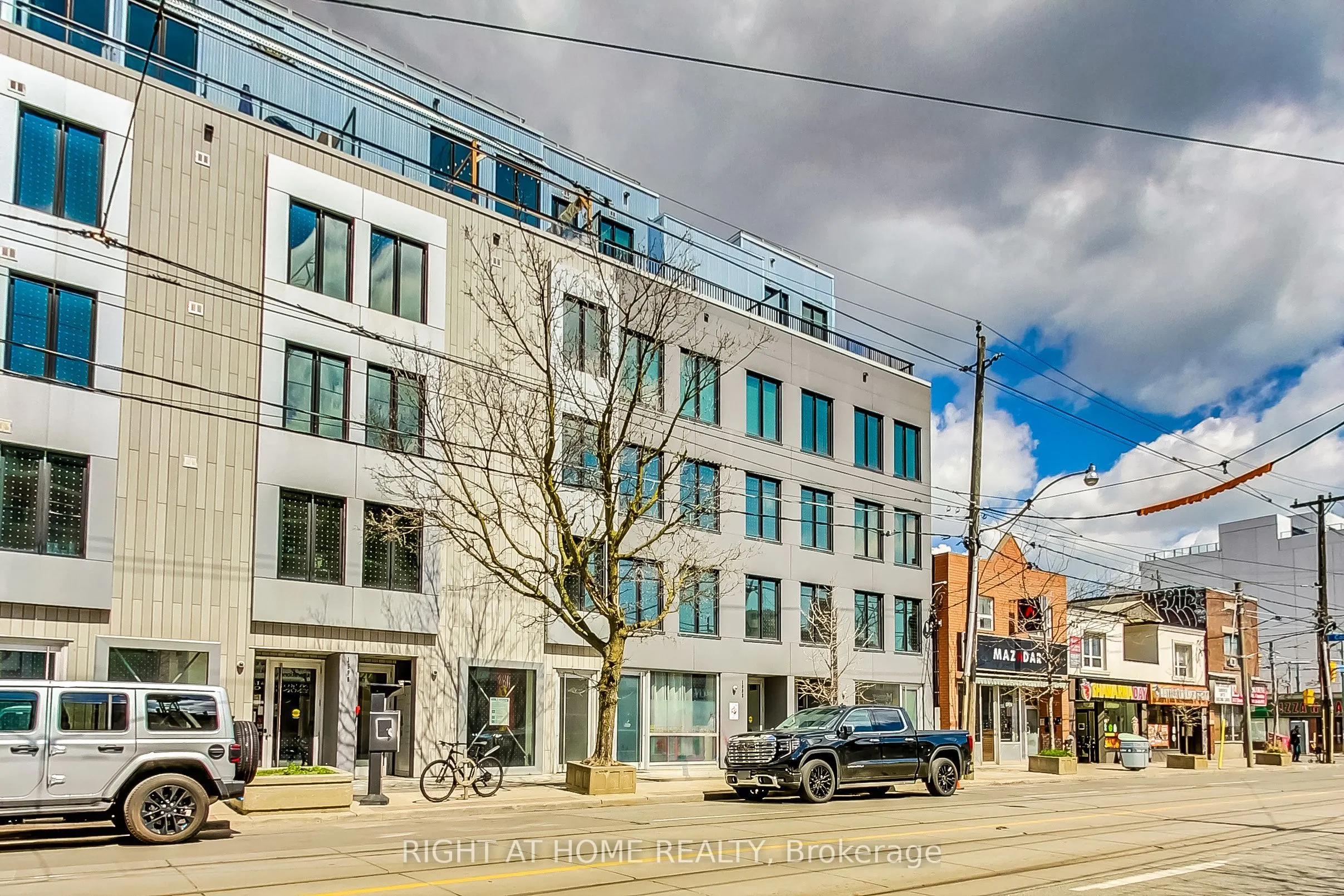 1602 Queen Street E, #201