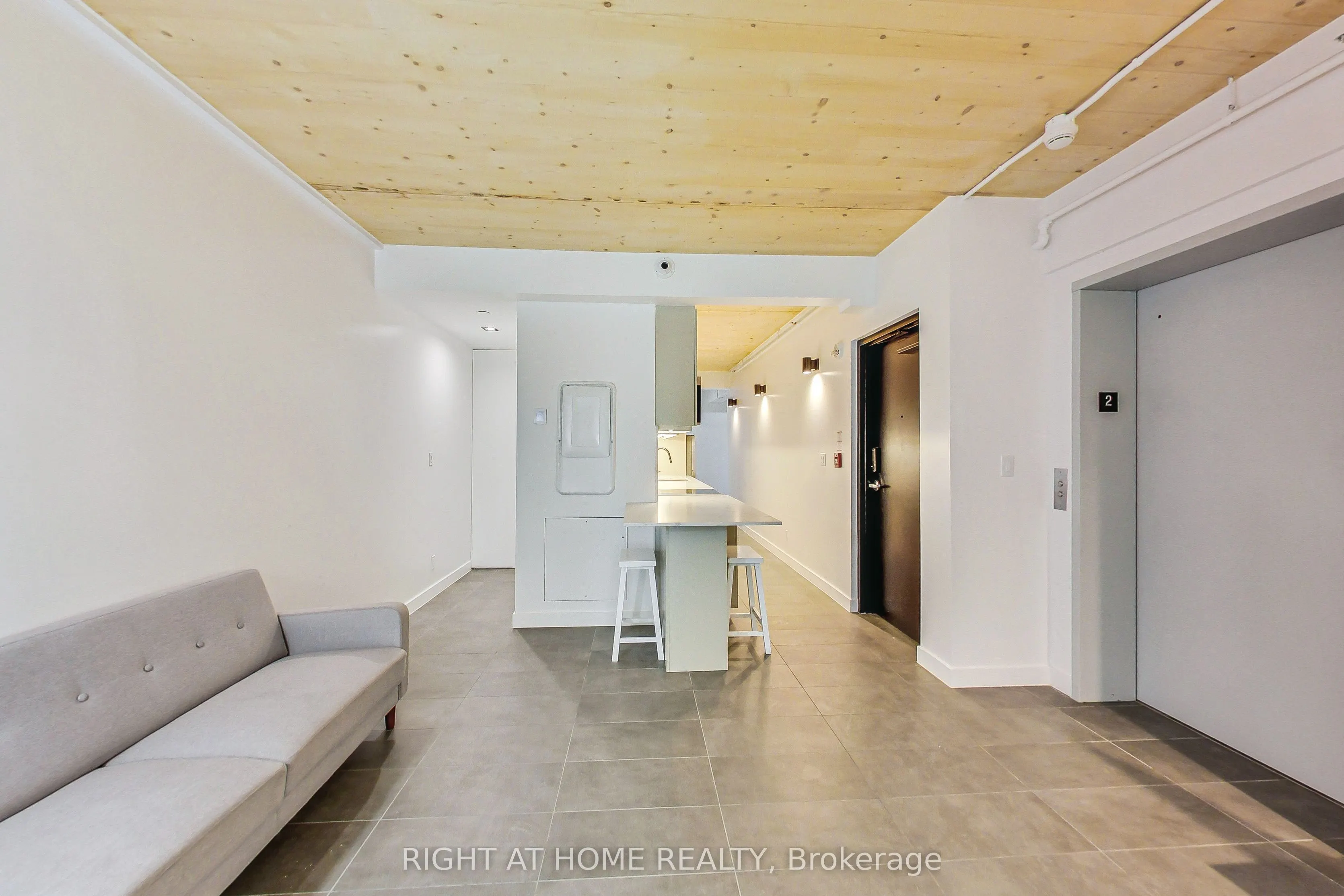 1602 Queen Street E, #201