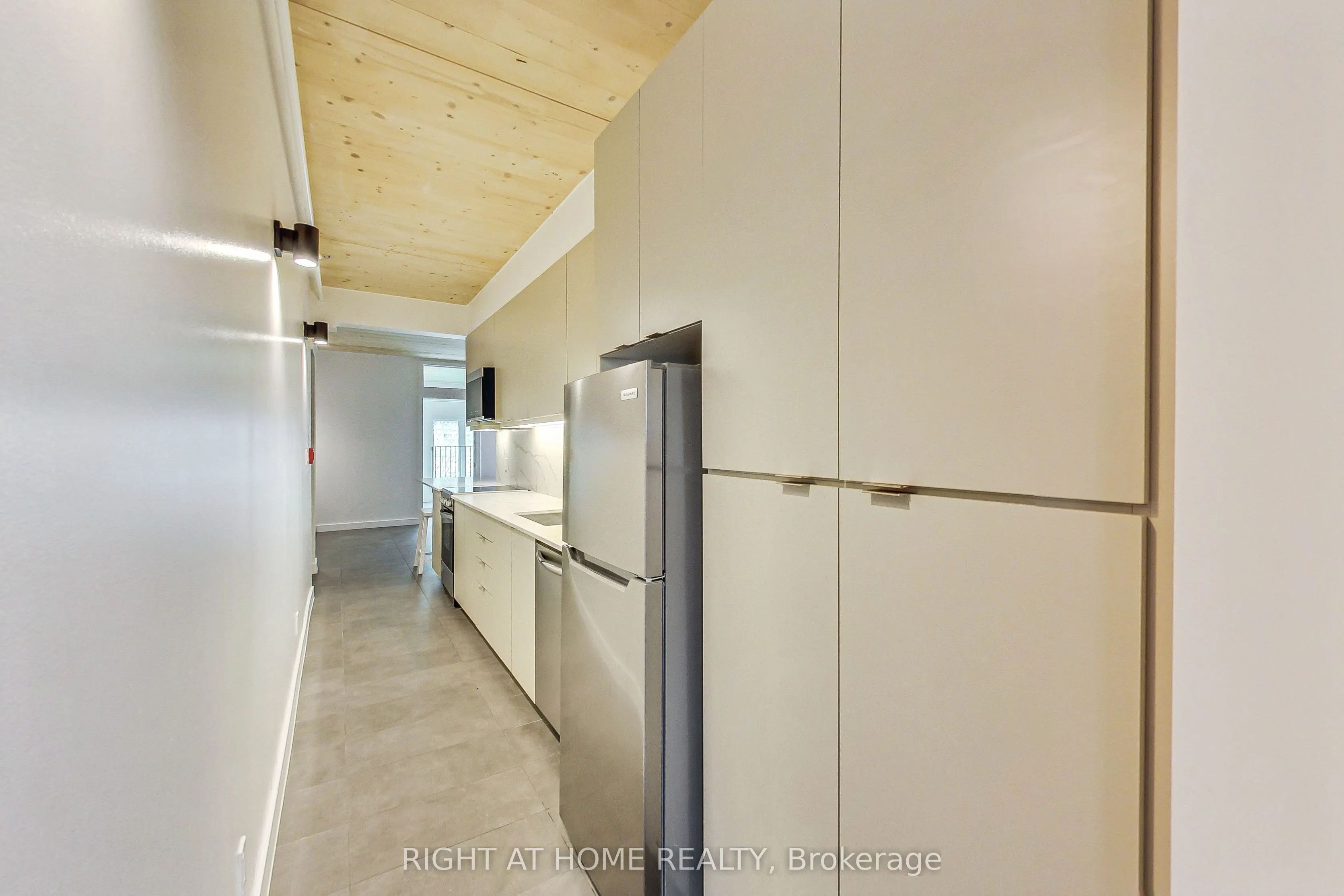 1602 Queen Street E, #201