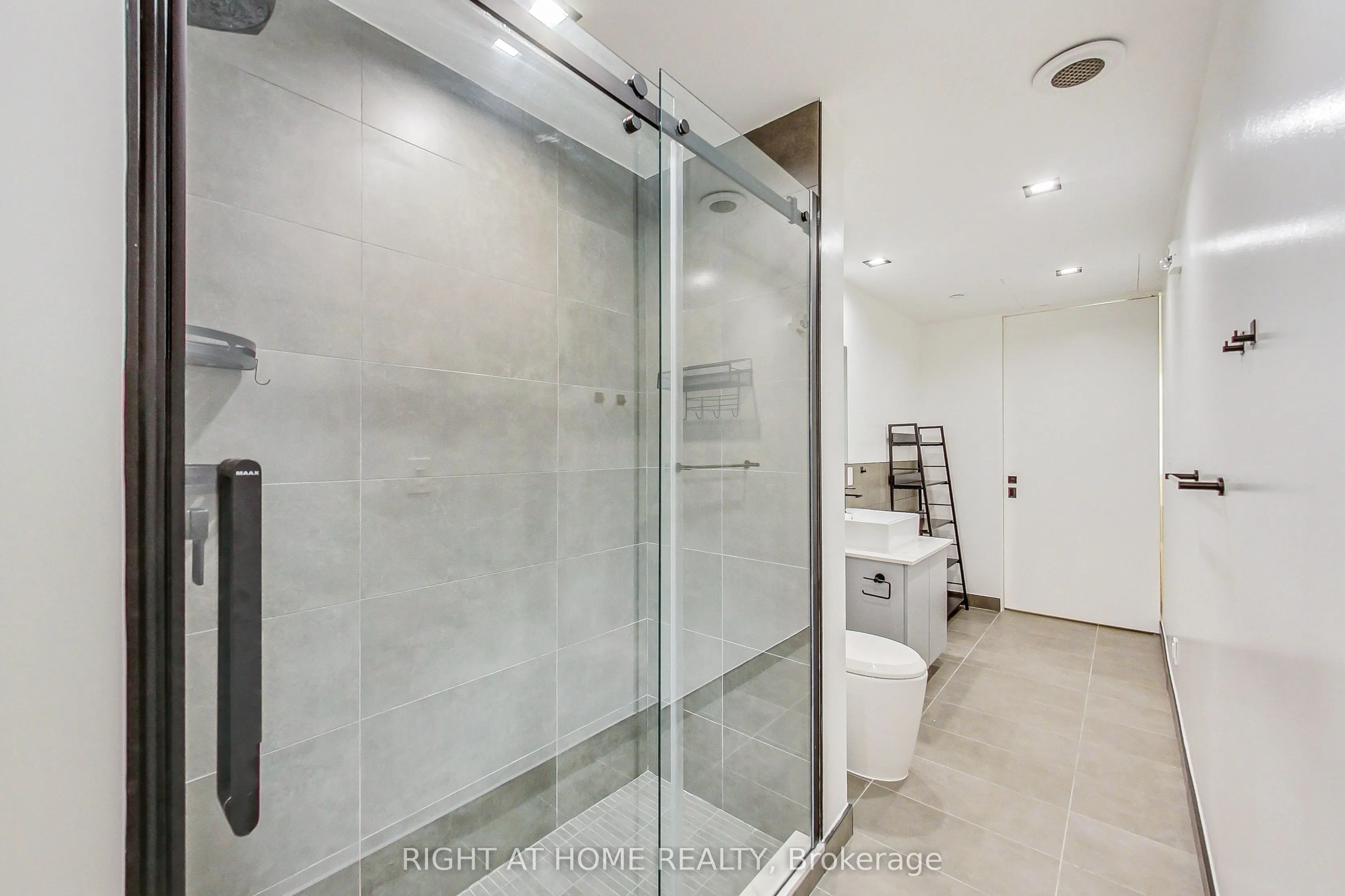1604 Queen Street E, #201