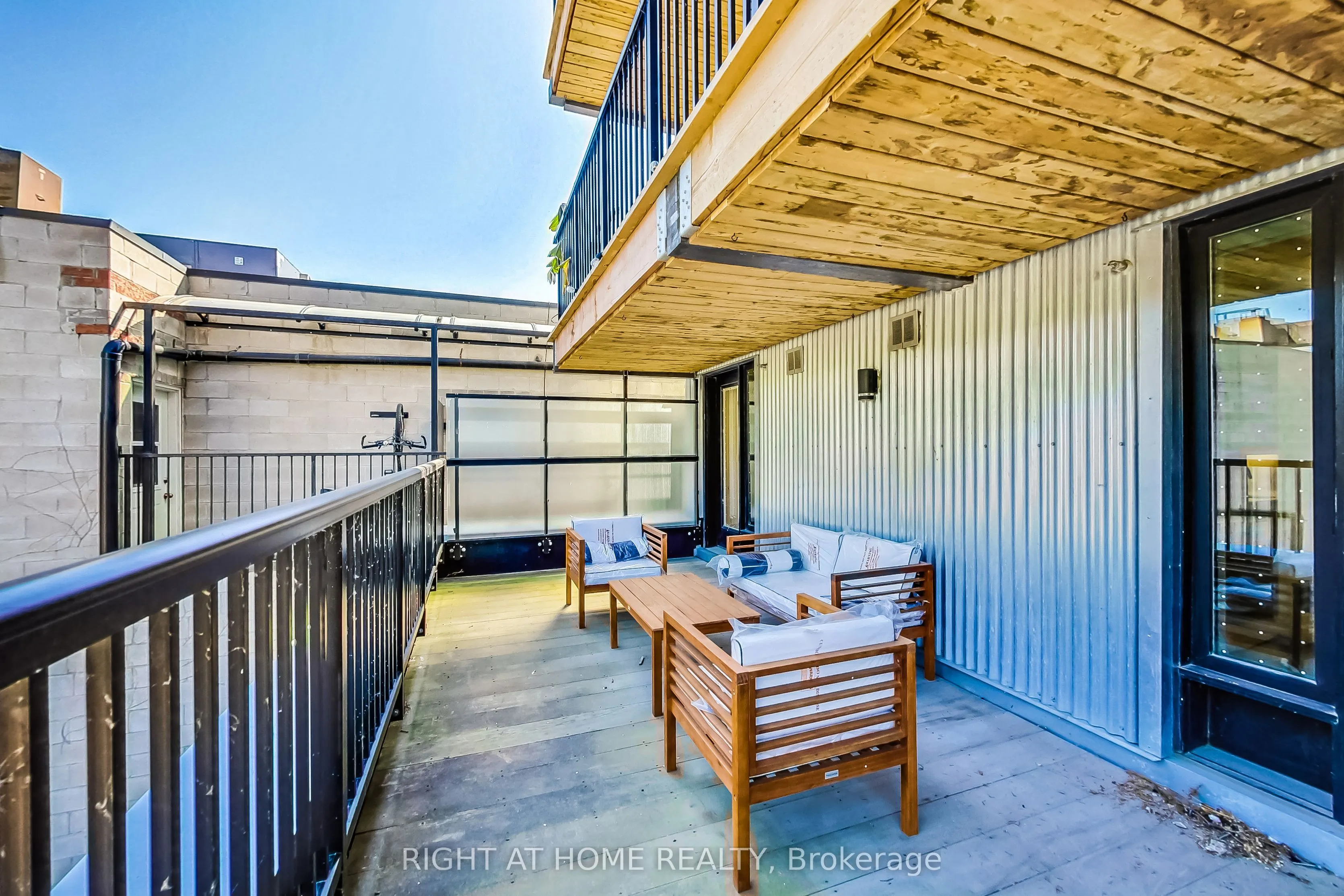 1604 Queen Street E, #201