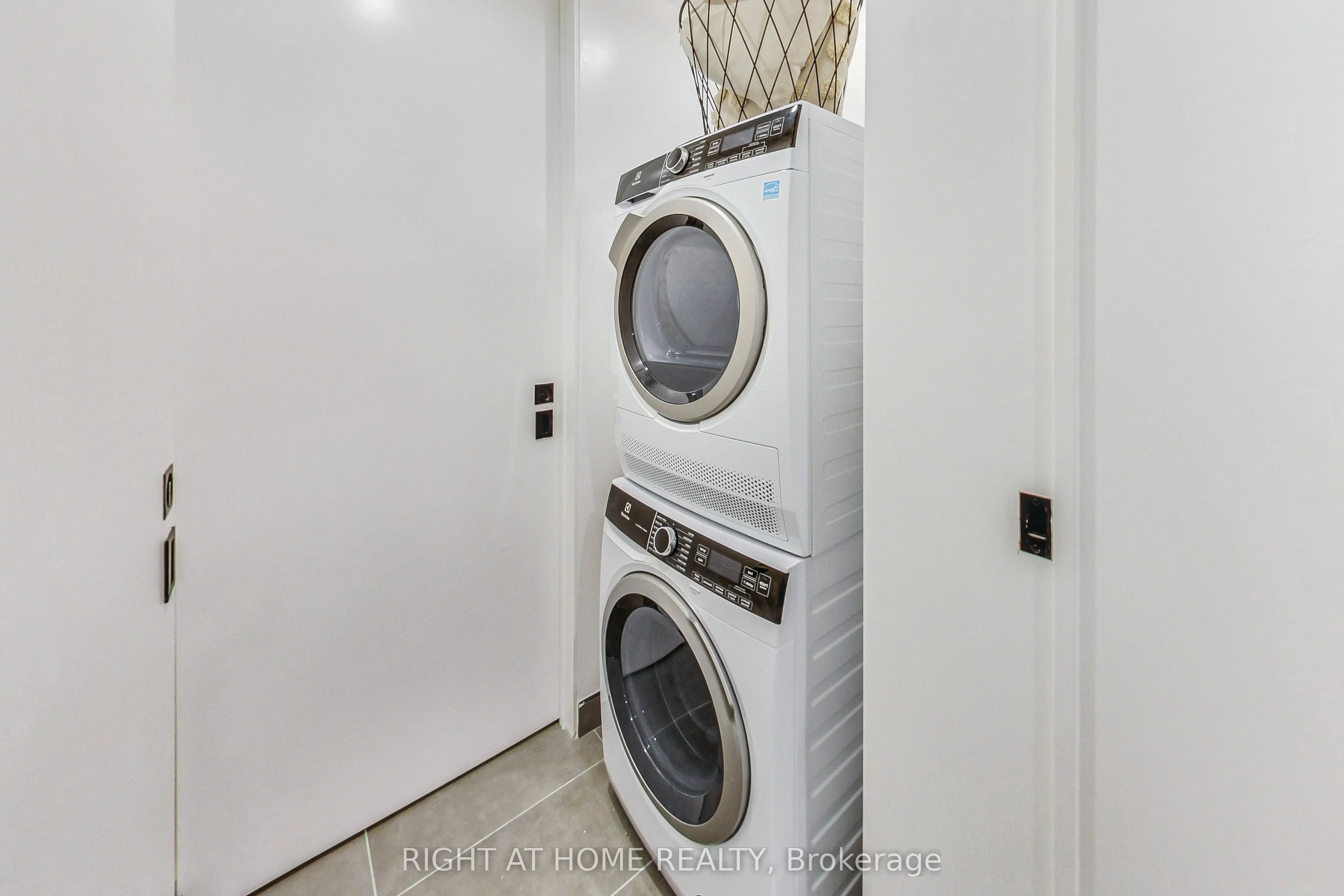 1604 Queen Street E, #201