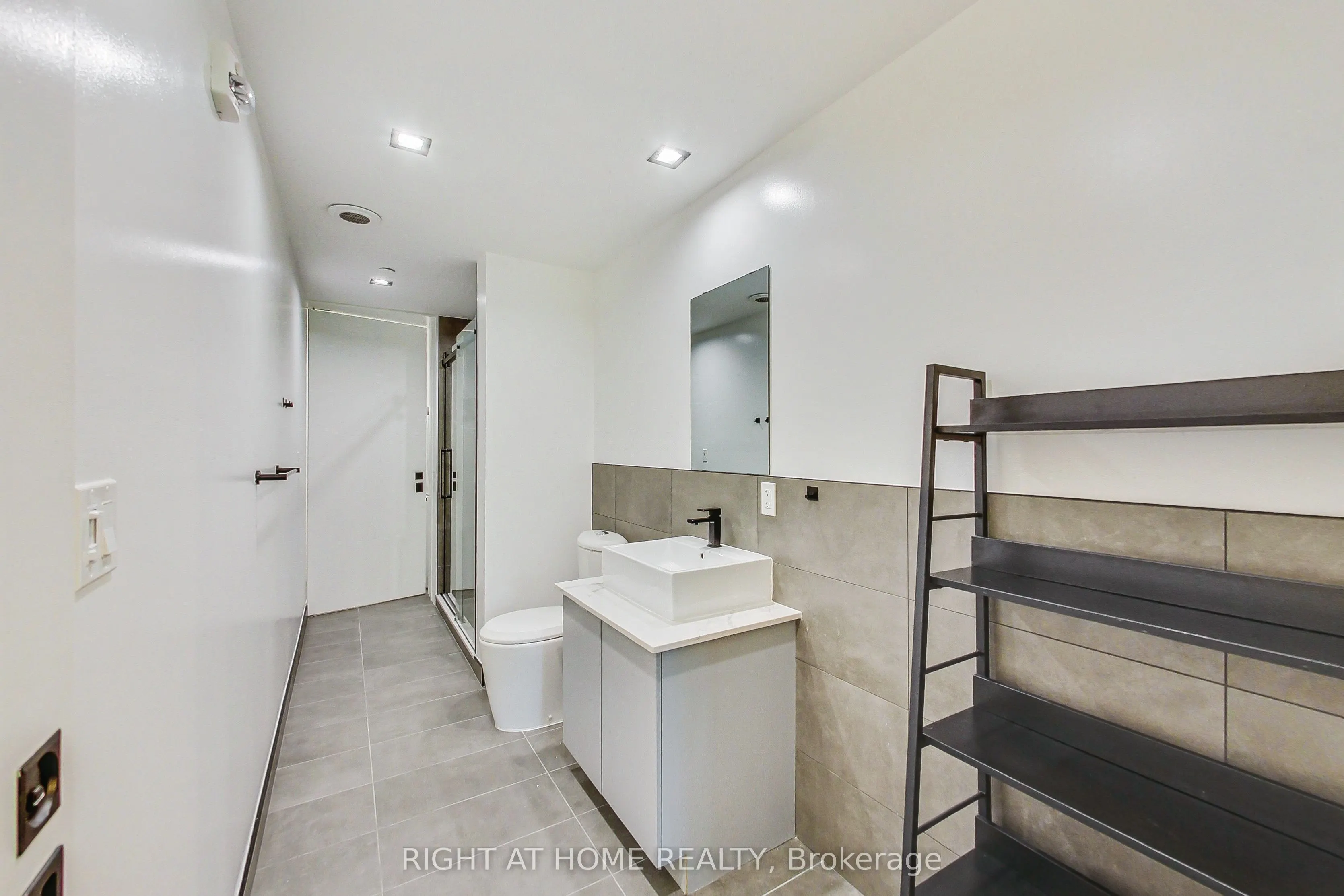 1604 Queen Street E, #201