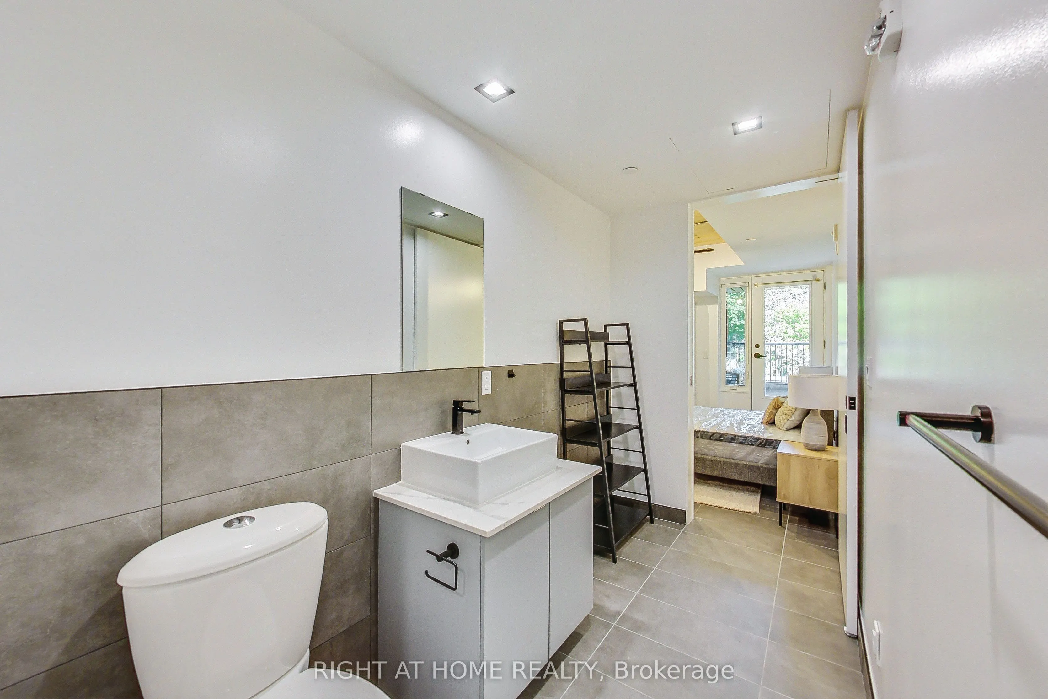 1604 Queen Street E, #201