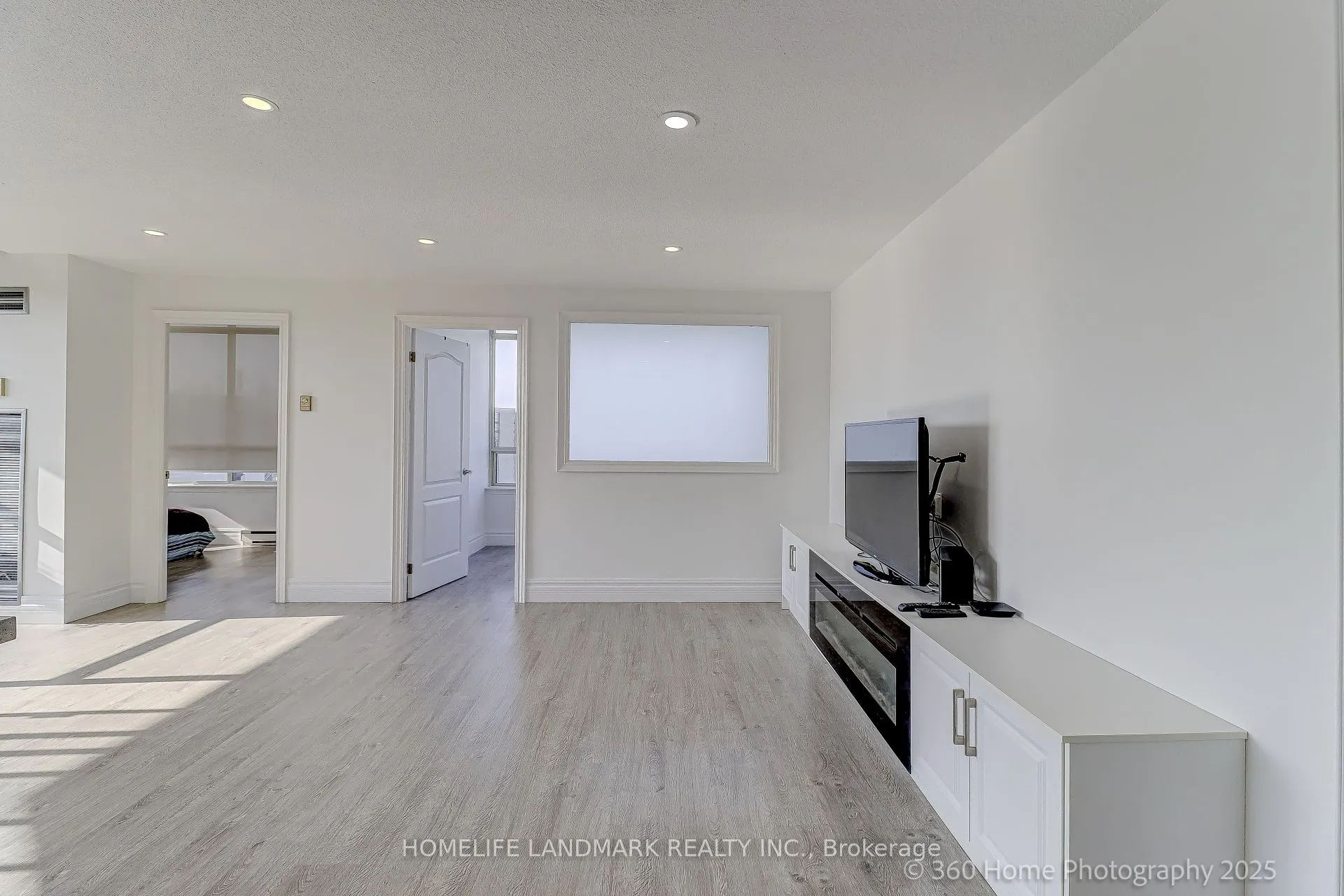 175 Bamburgh Circle, #Ph15