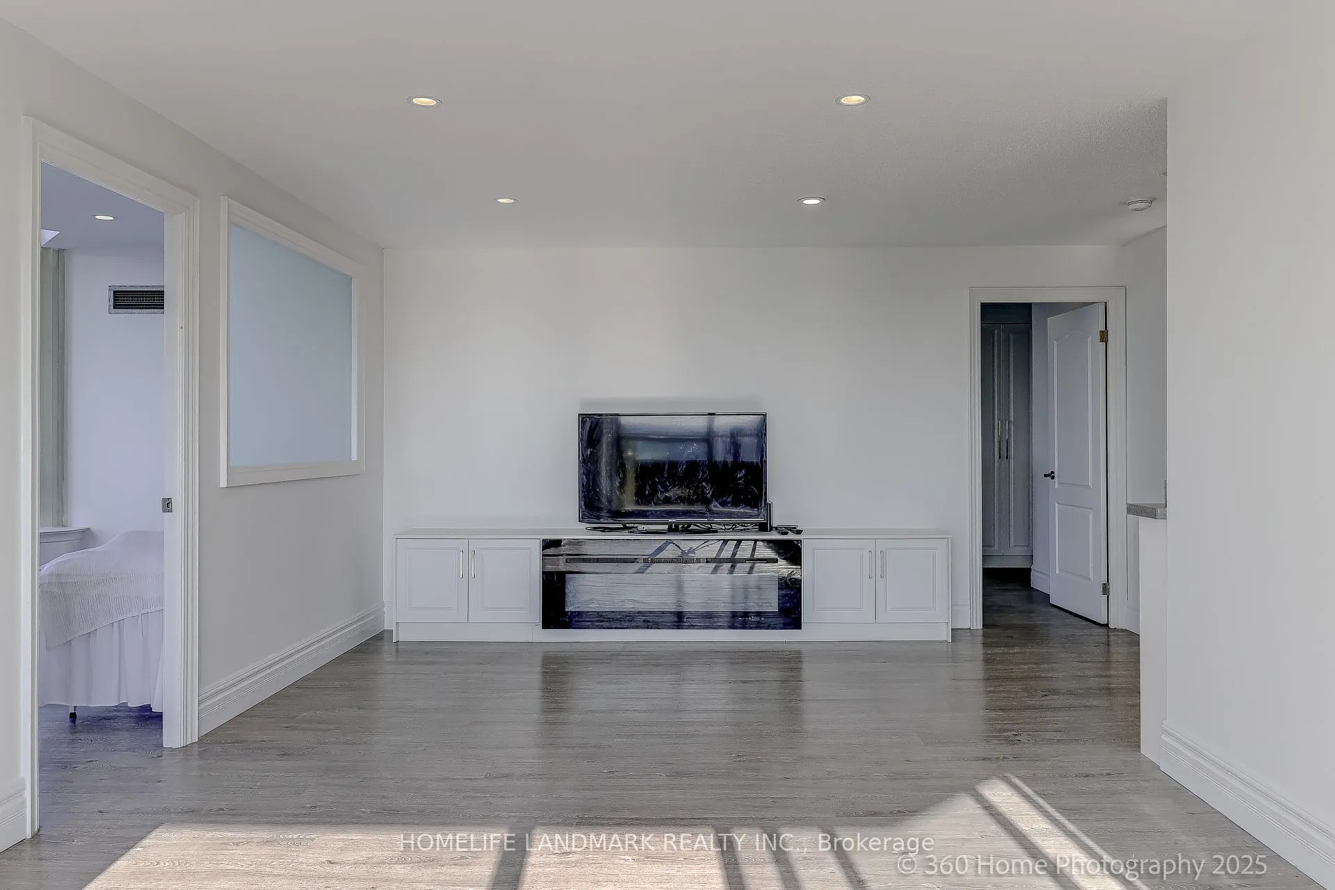 175 Bamburgh Circle, #Ph15
