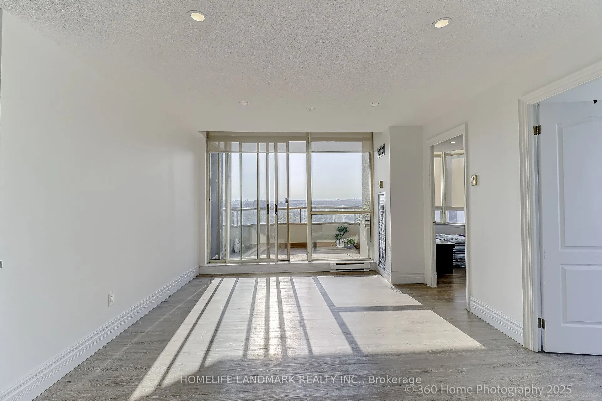 175 Bamburgh Circle, #Ph15