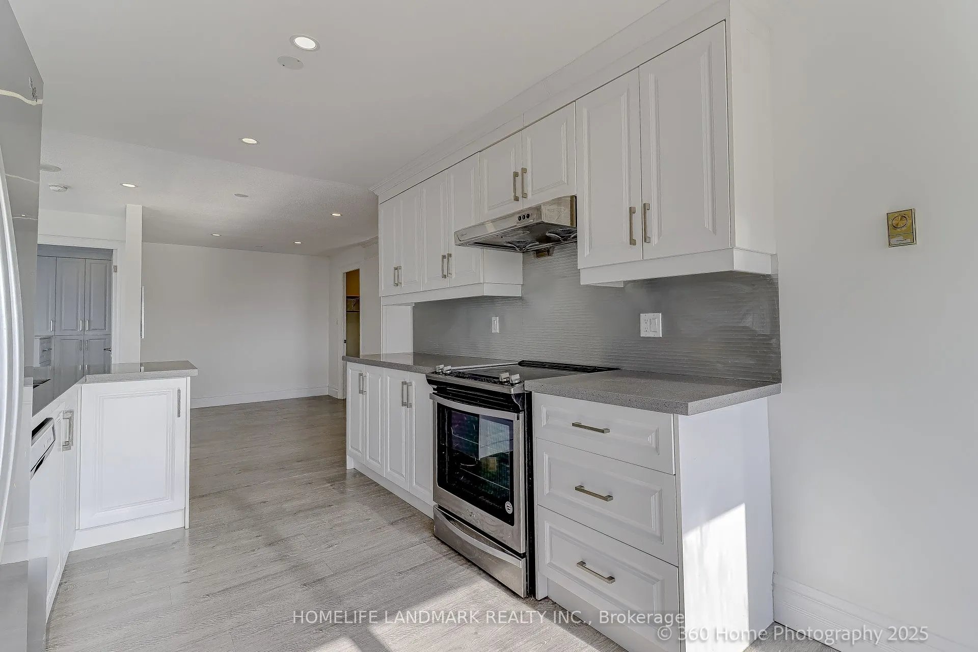 175 Bamburgh Circle, #Ph15