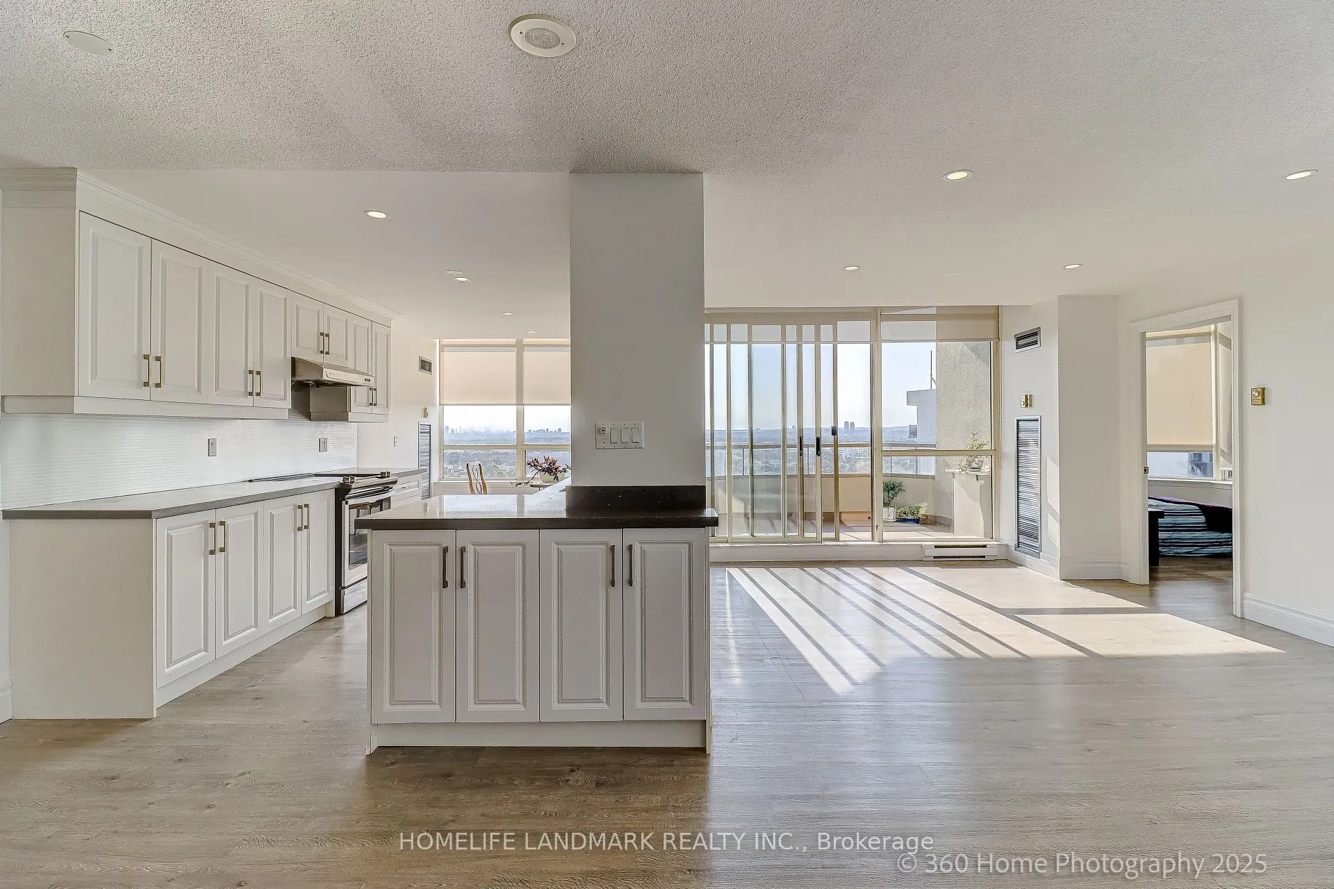 175 Bamburgh Circle, #Ph15