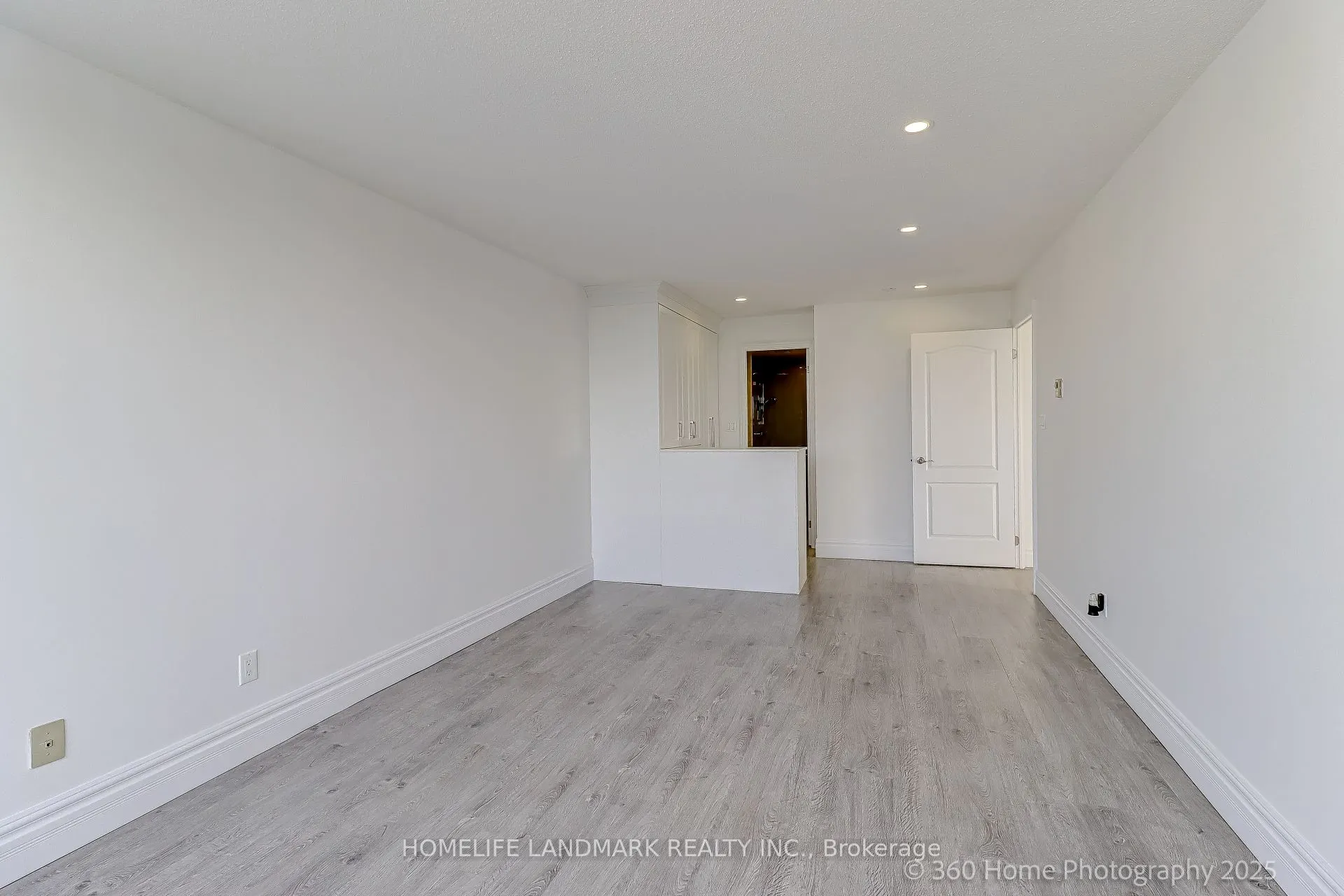 175 Bamburgh Circle, #Ph15