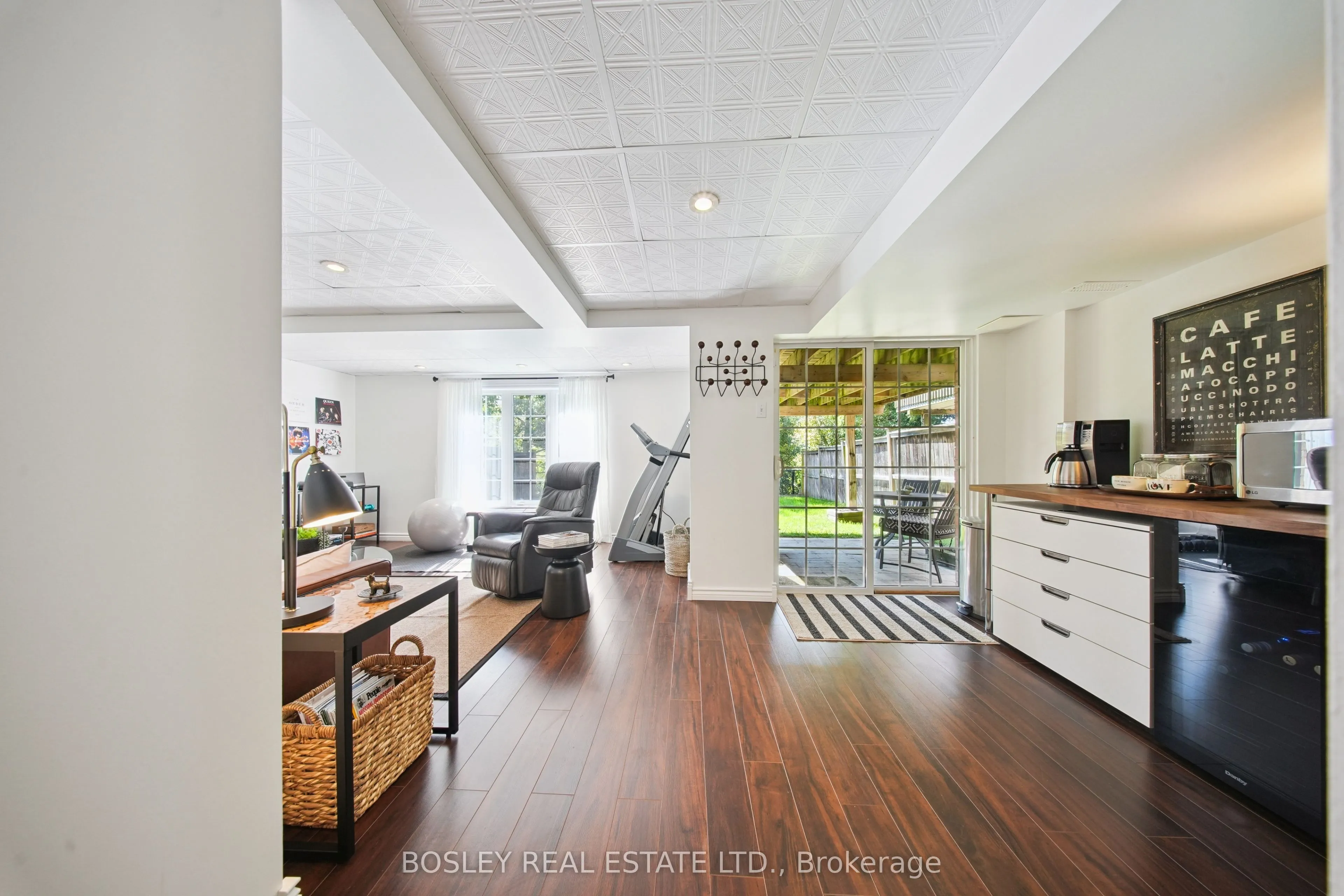 71 Samandria Avenue