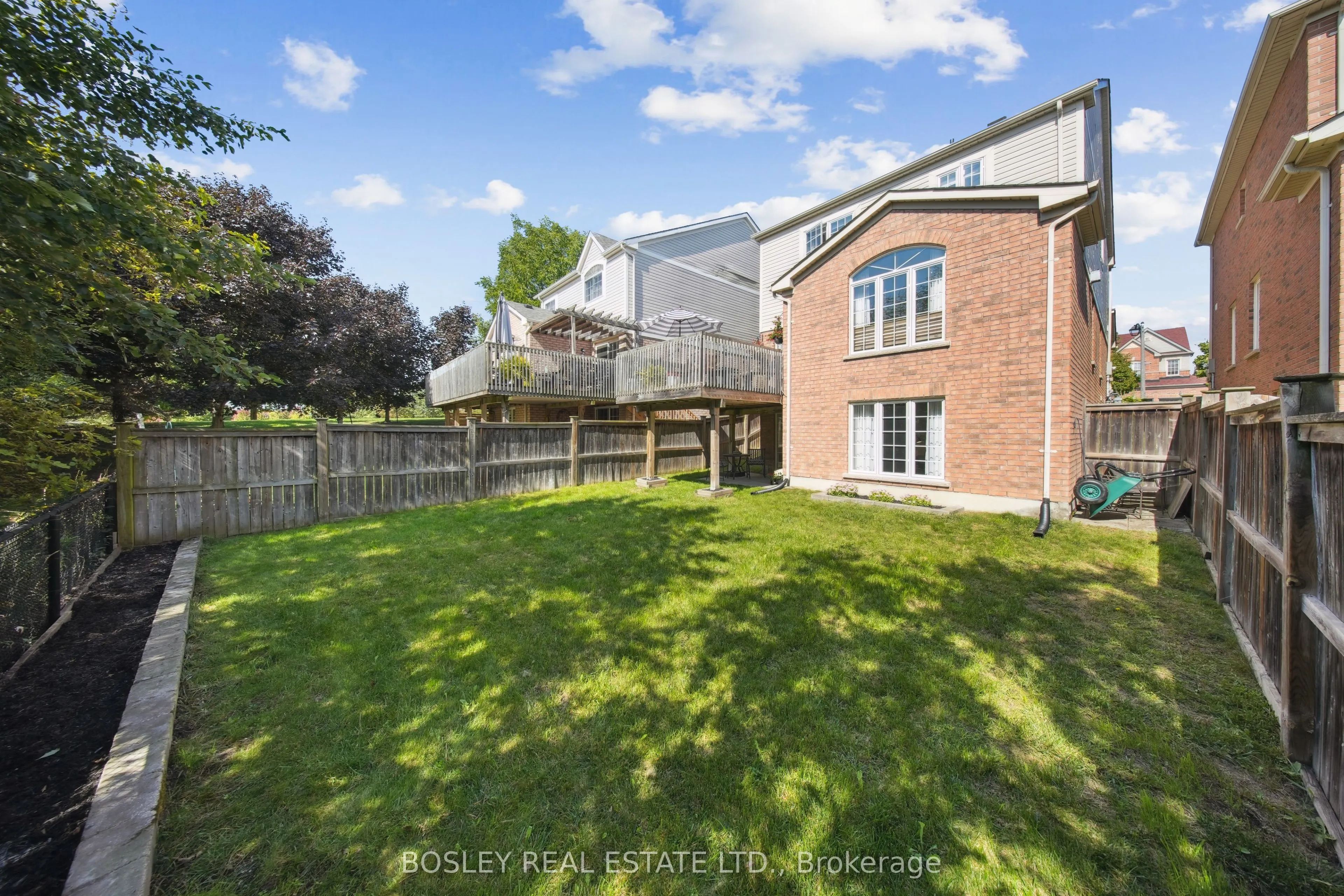 71 Samandria Avenue