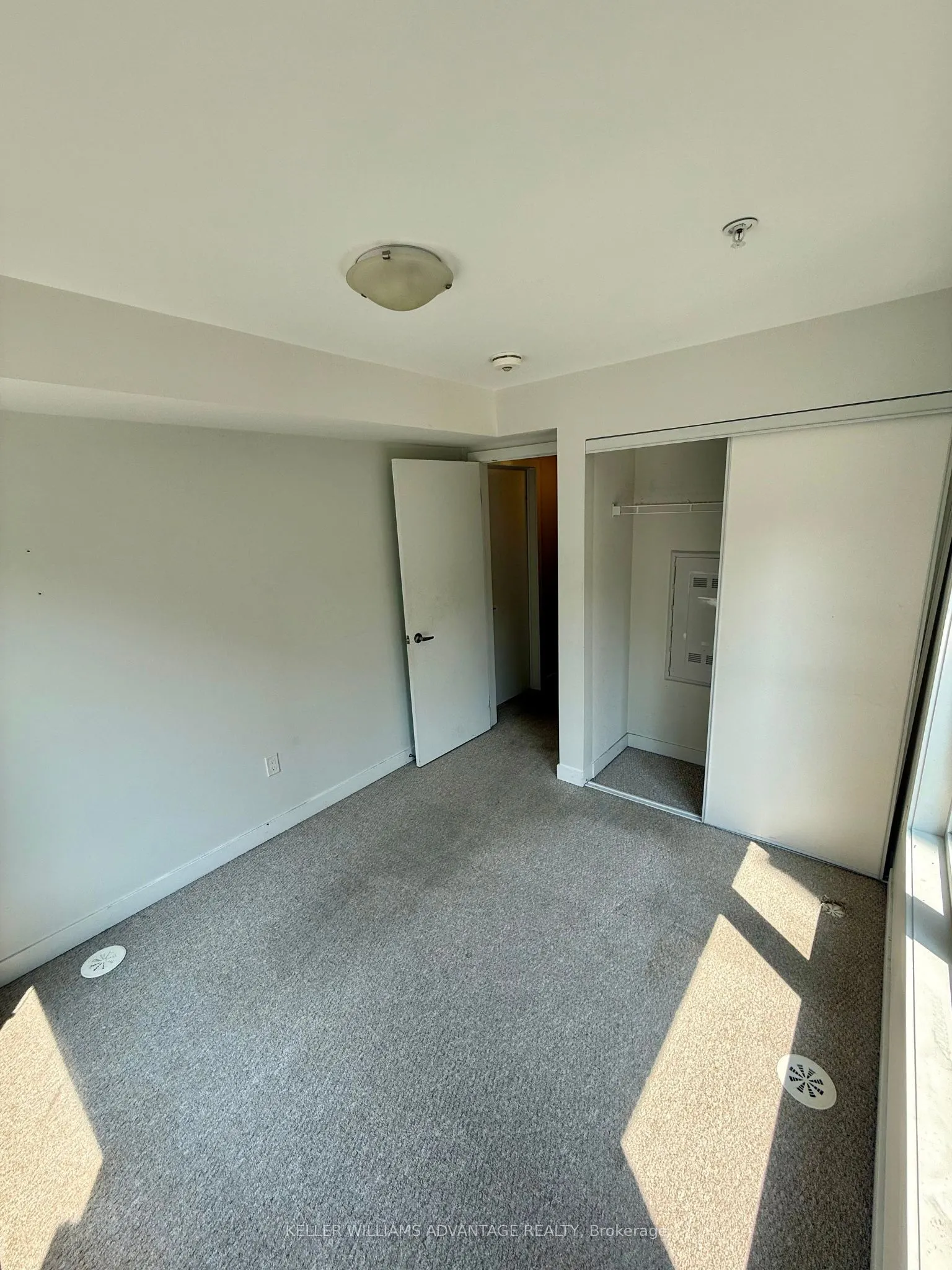 1555 Kingston Road, #208