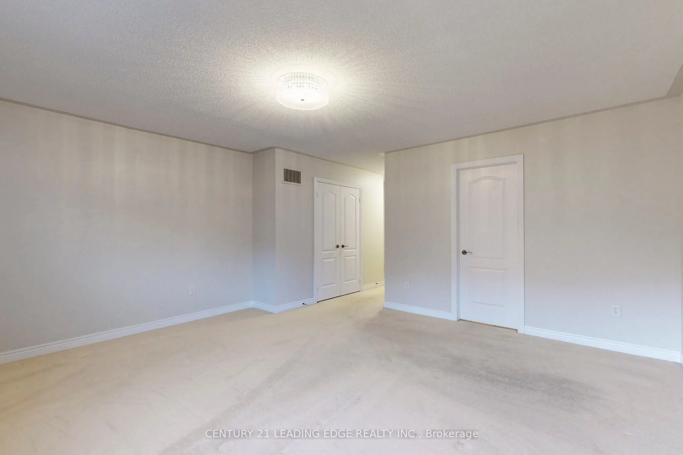 29 PARDON Avenue