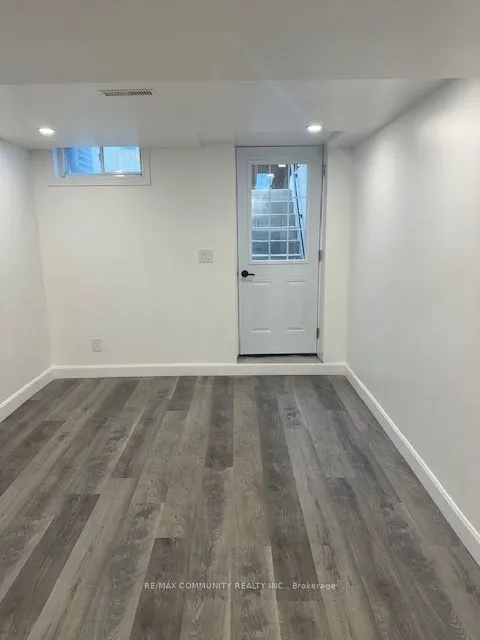 37 Fieldcrest Avenue