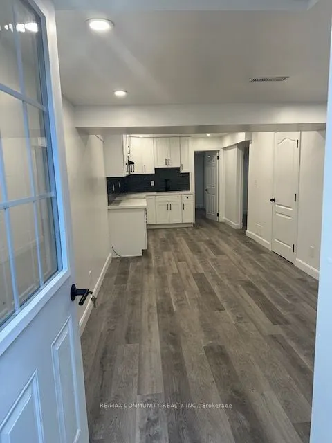 37 Fieldcrest Avenue