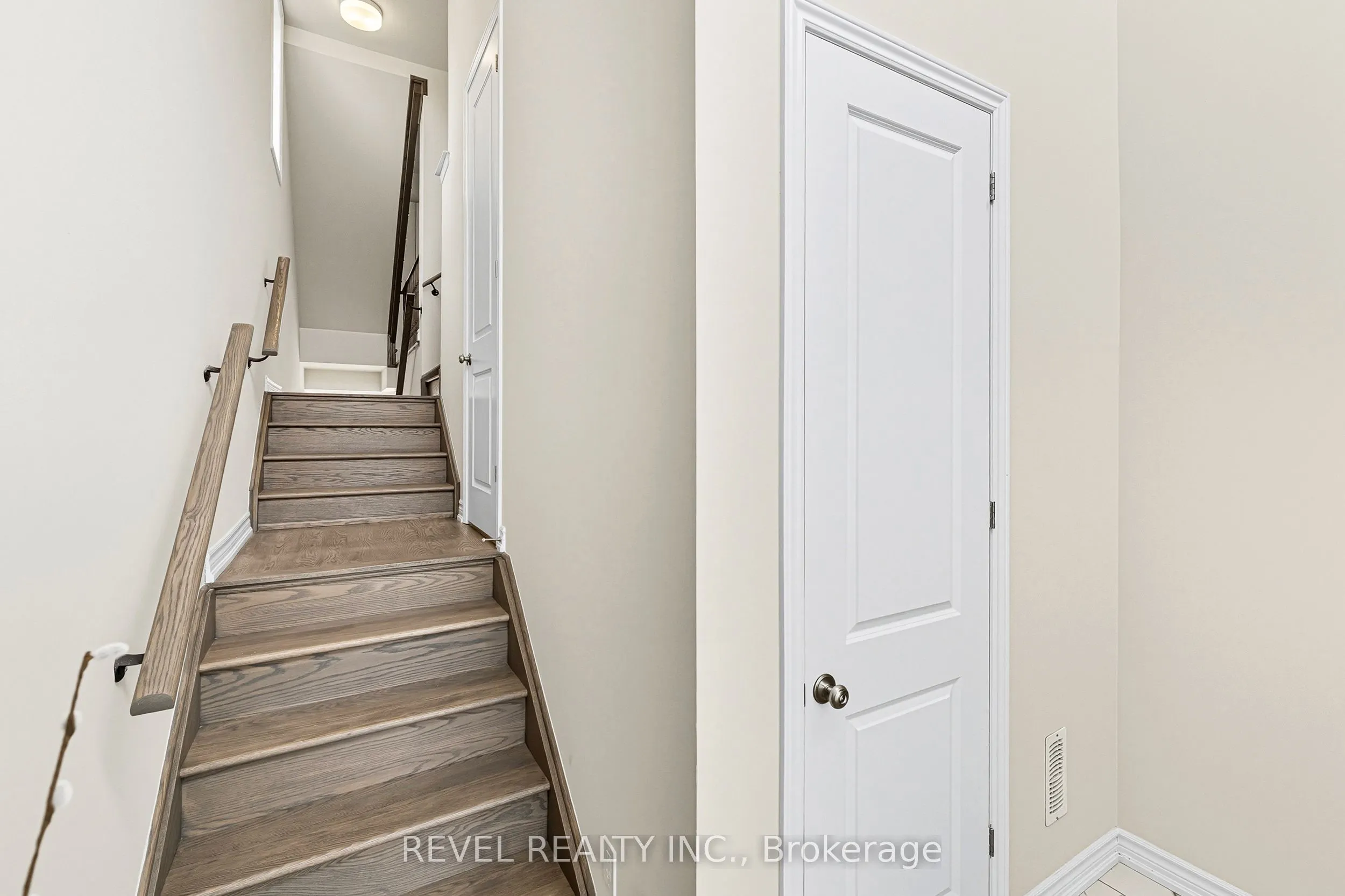 48 Douet Lane