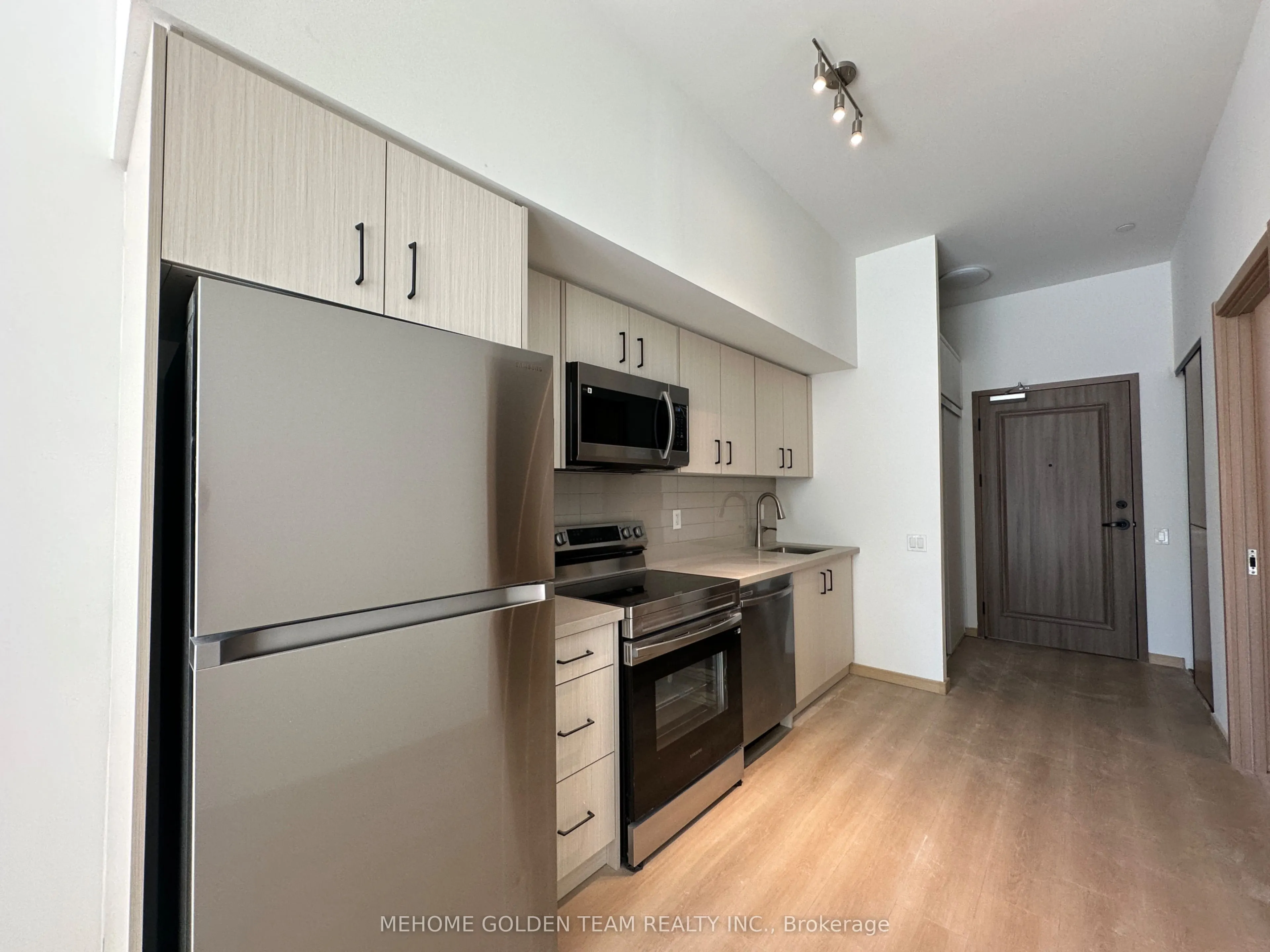 3429 Sheppard Avenue E, #102