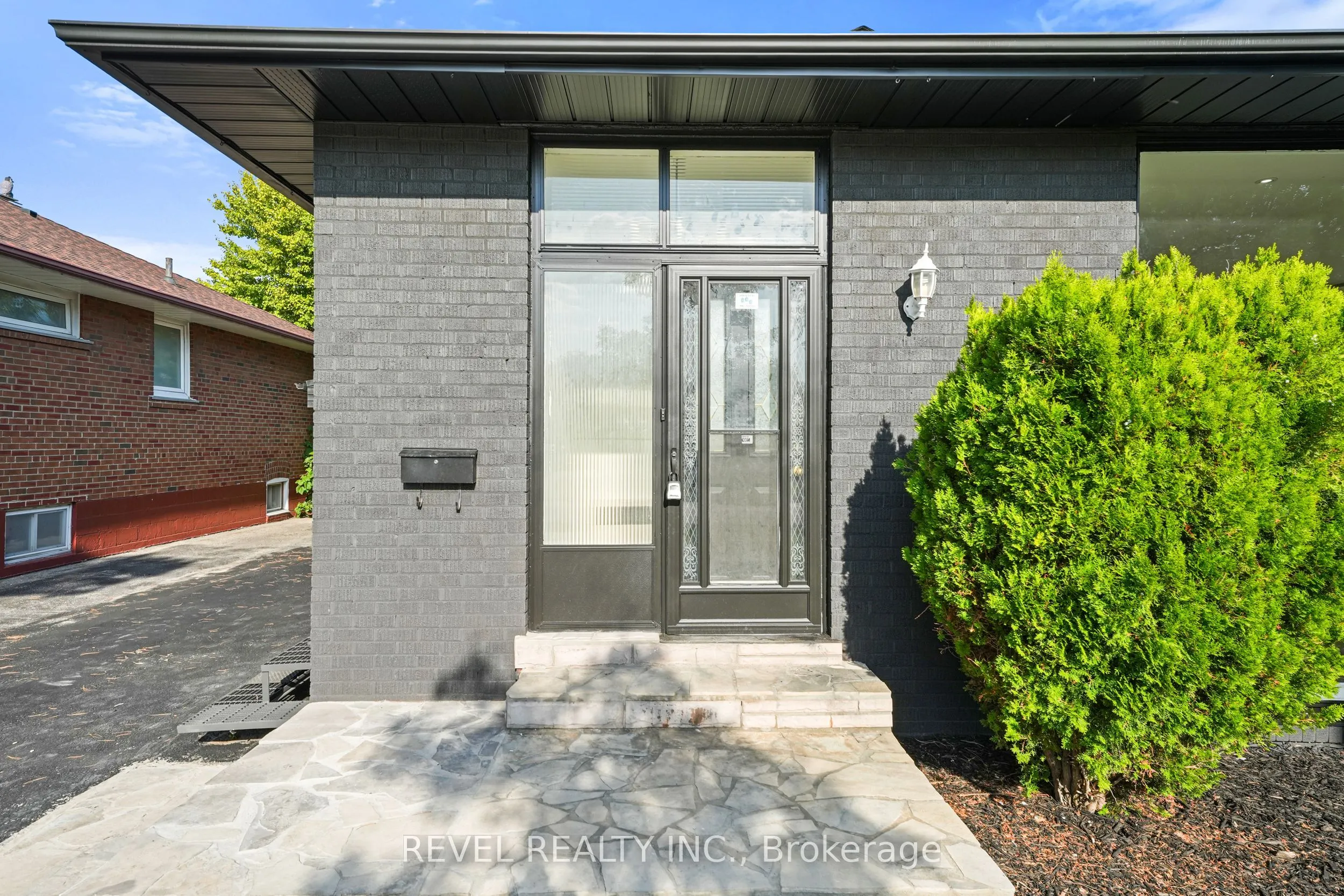 63 Crosland Drive