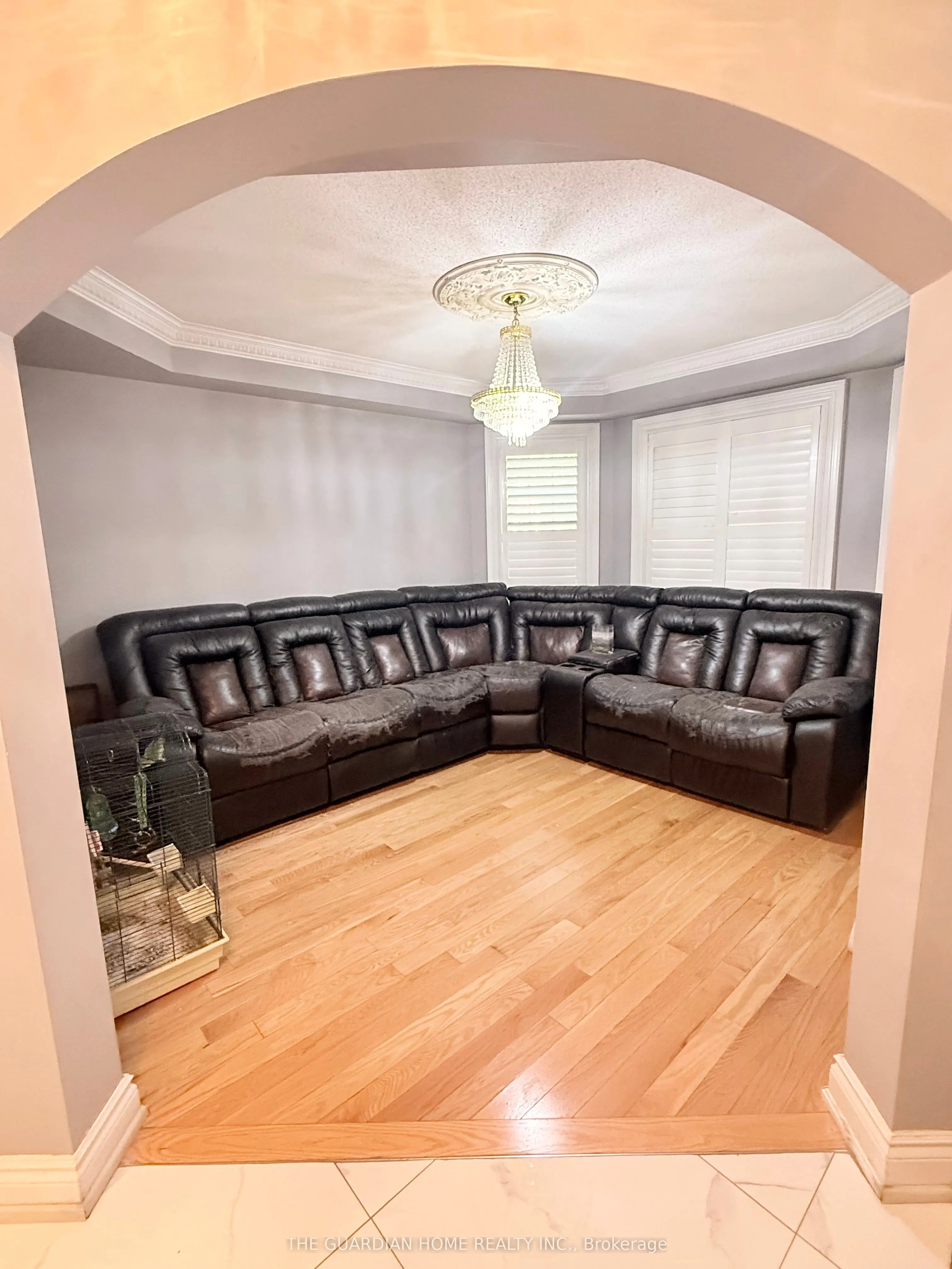 46 Bobolink Avenue, #Main Floor