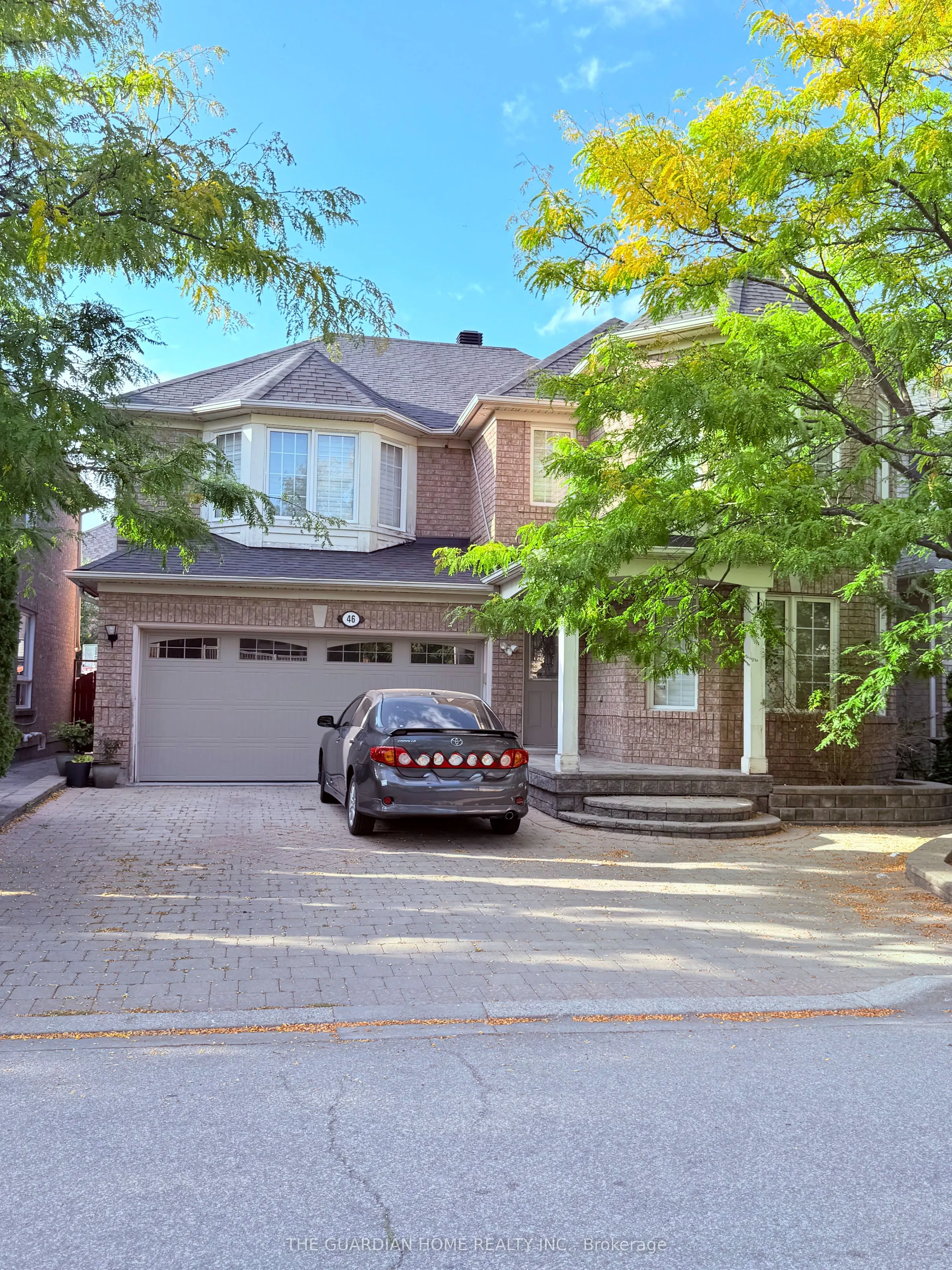46 Bobolink Avenue, #Main Floor