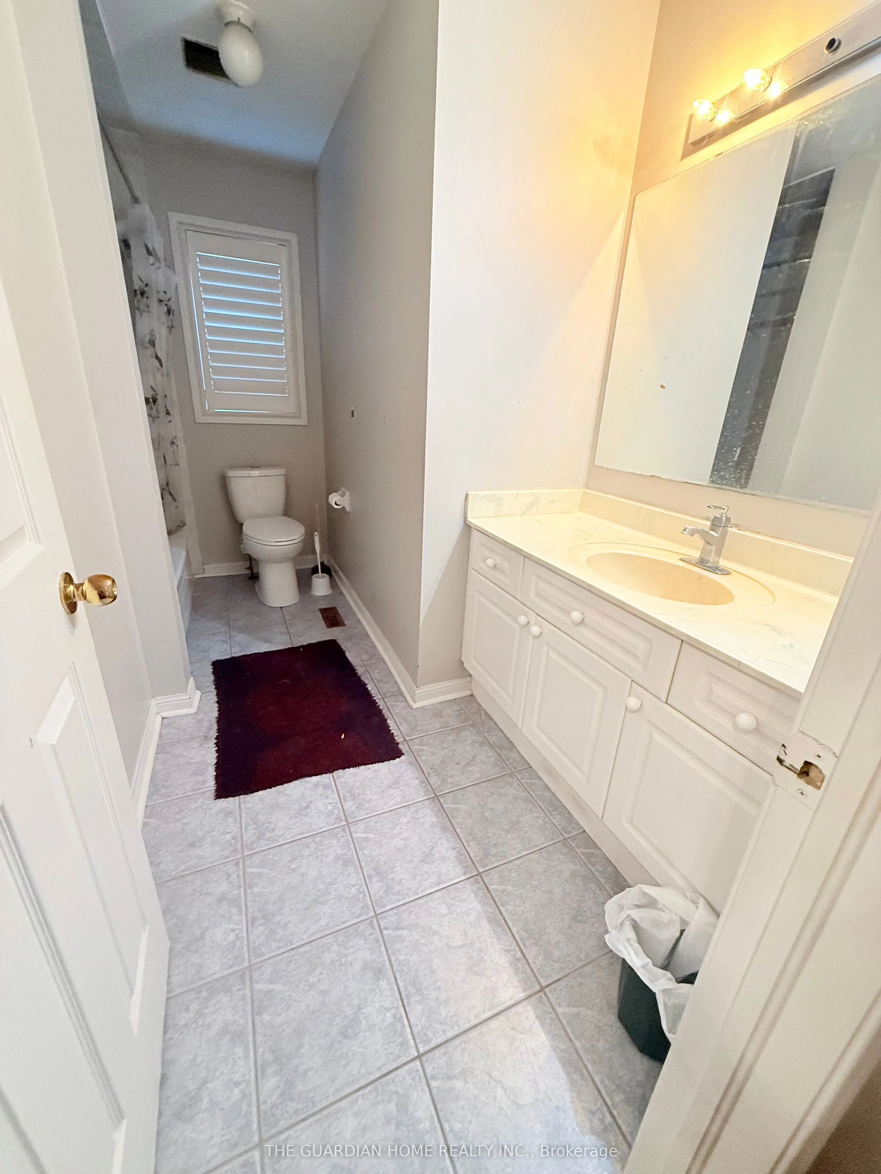 46 Bobolink Avenue, #Main Floor