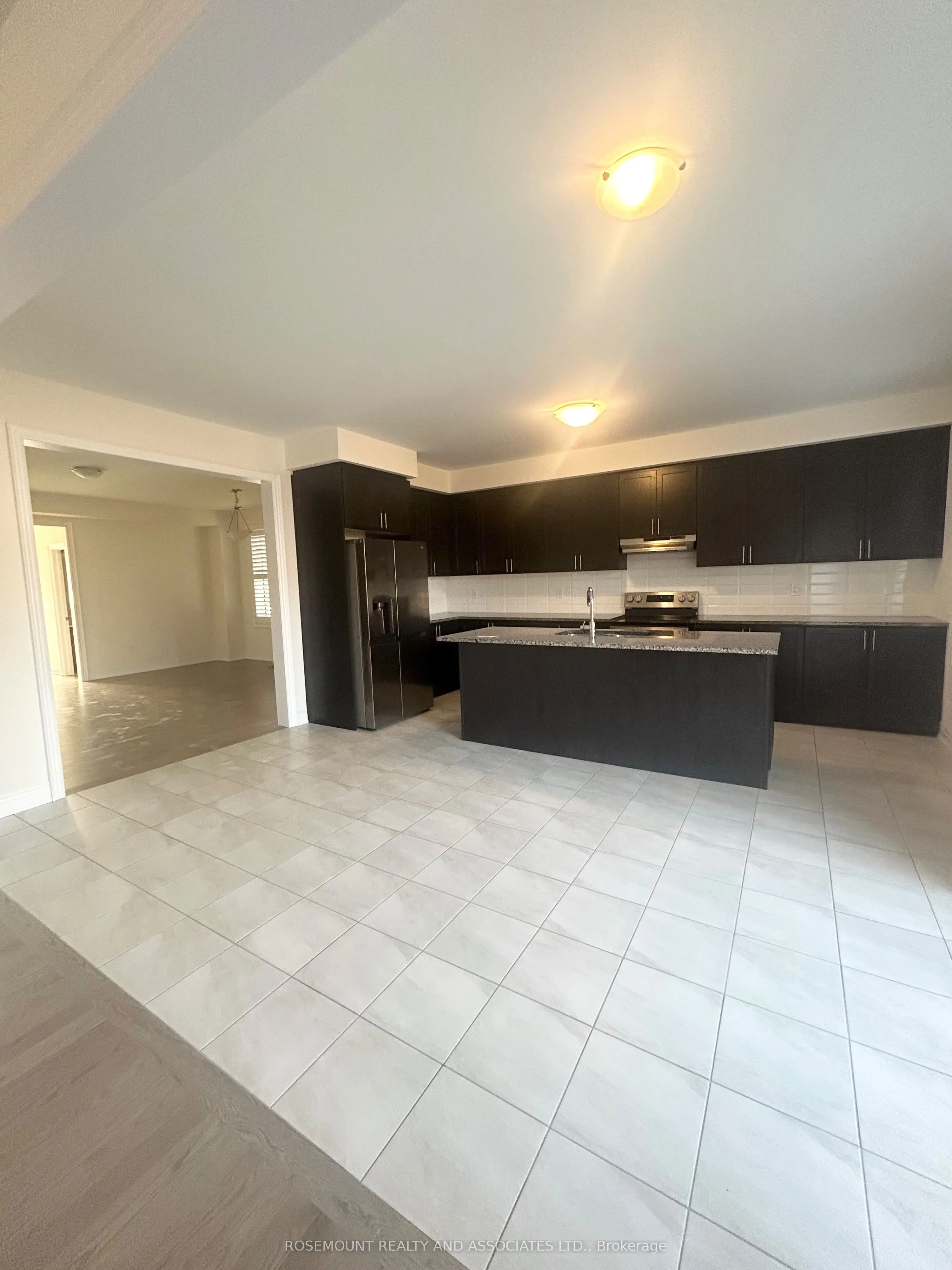 93 Wamsley Crescent