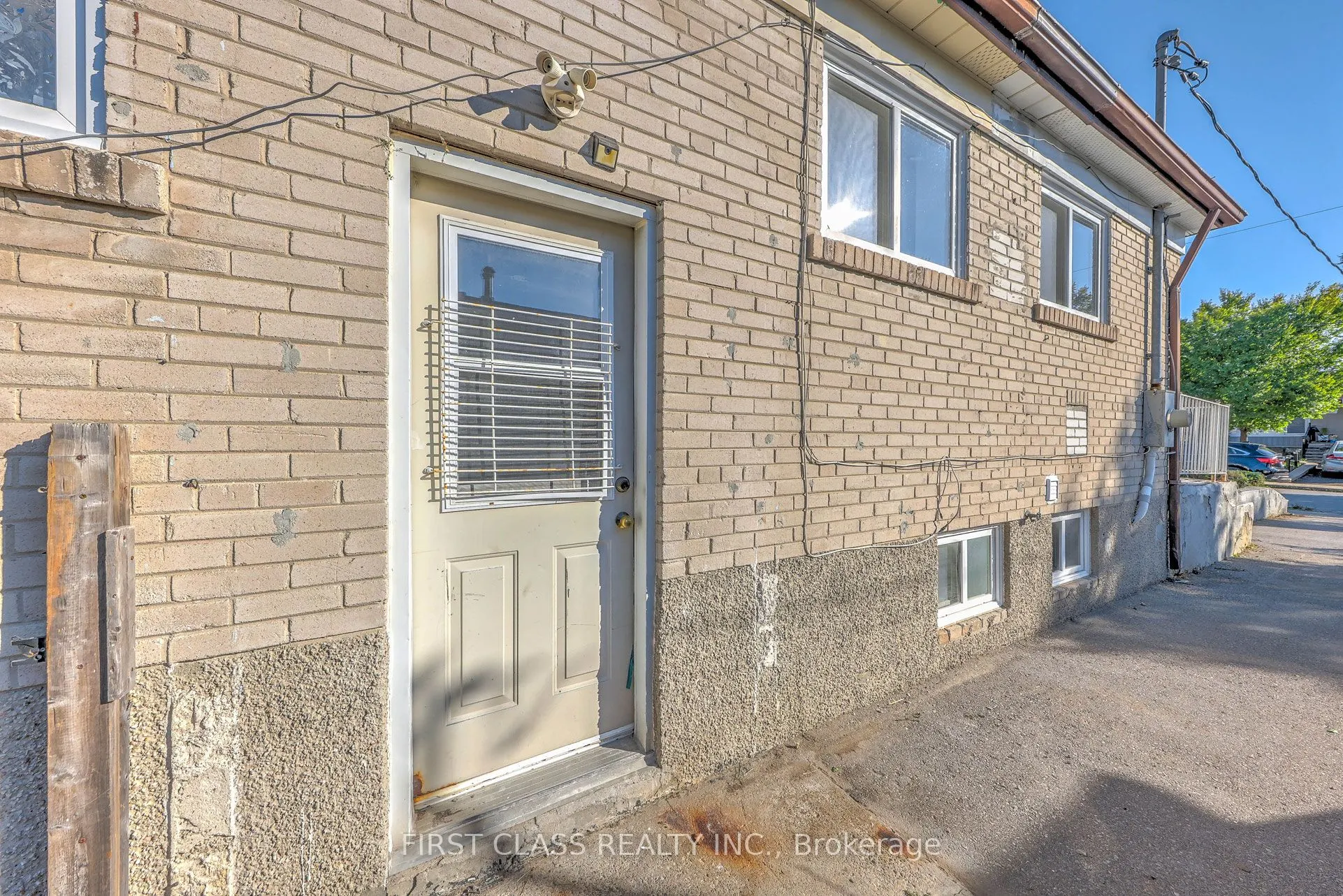 214 Linden Avenue