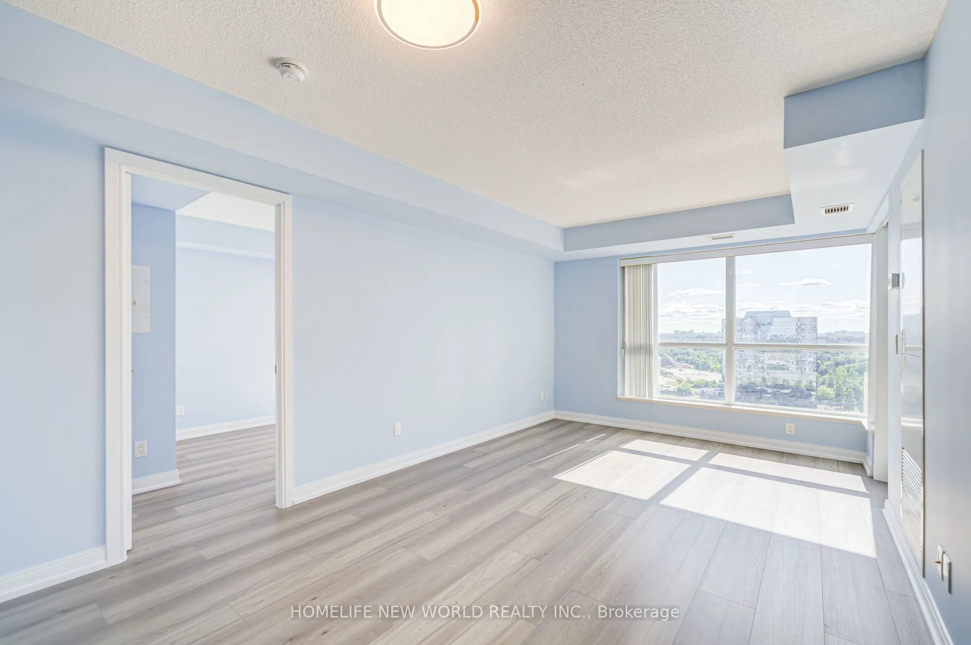181 Village Green Square E, #1815