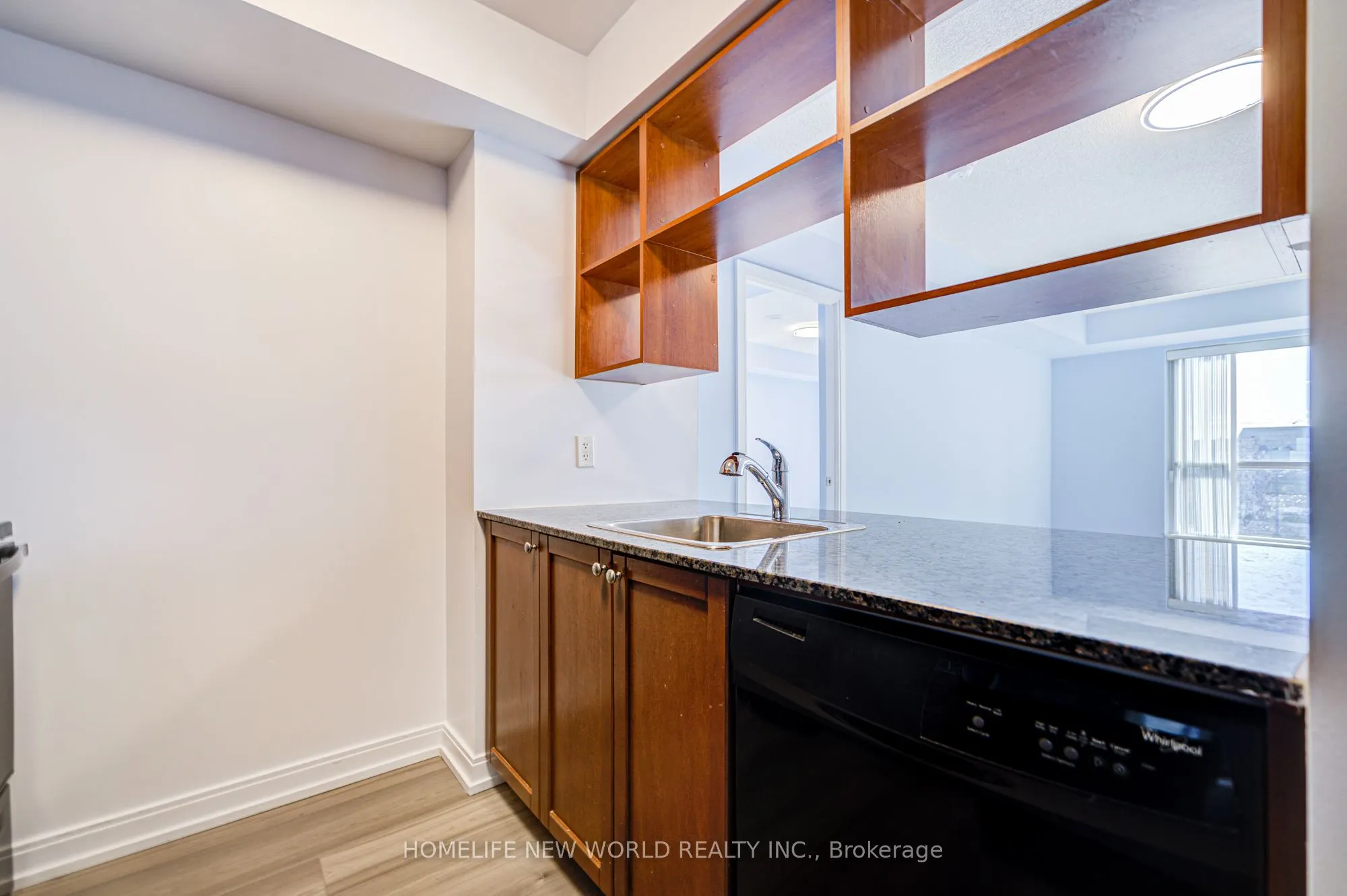 181 Village Green Square E, #1815