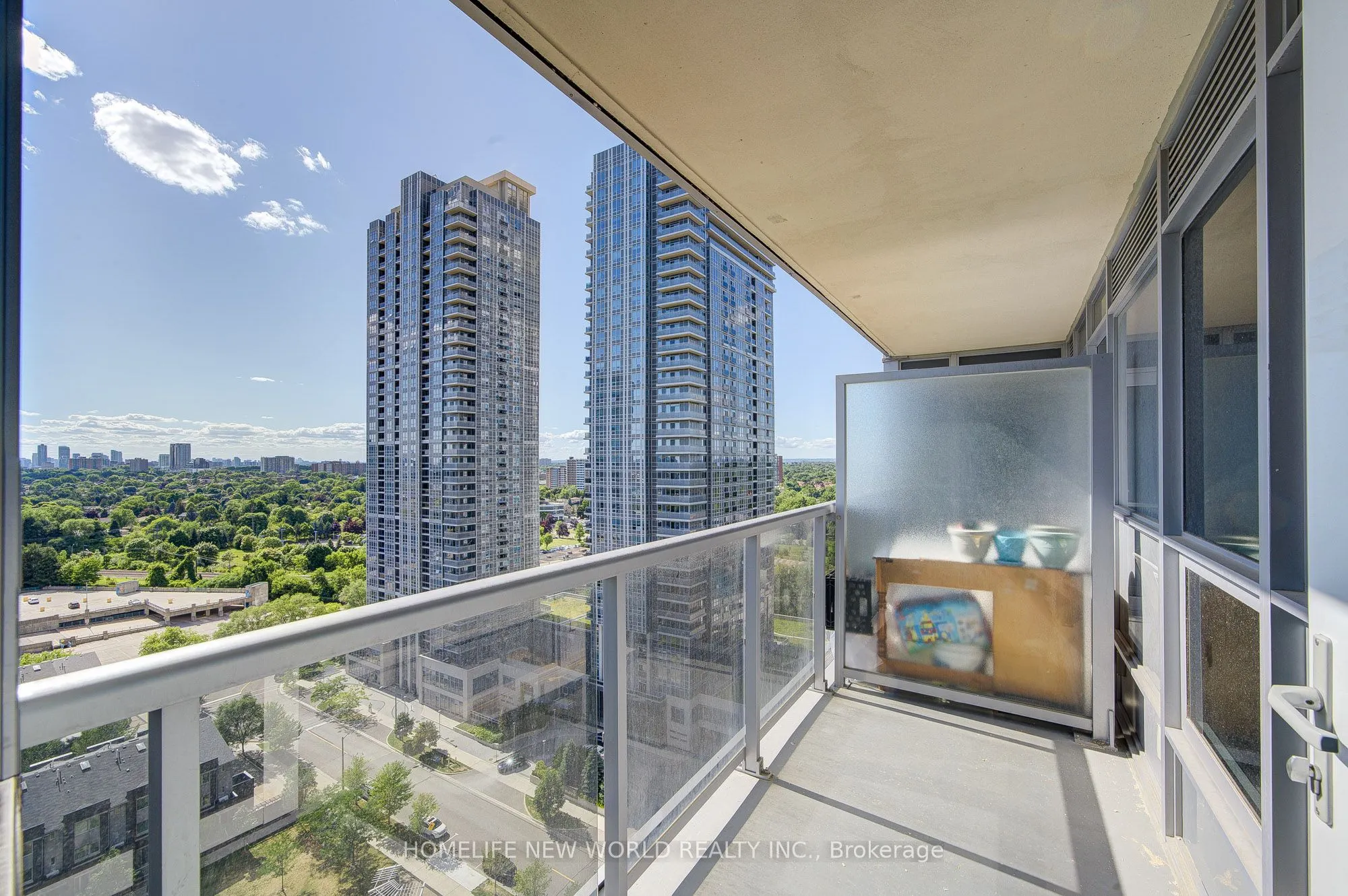 181 Village Green Square E, #1815