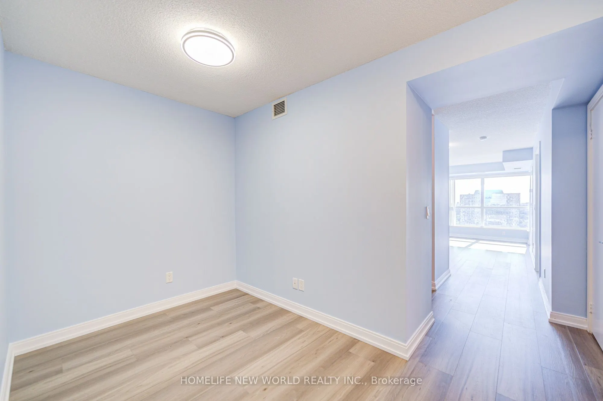 181 Village Green Square E, #1815