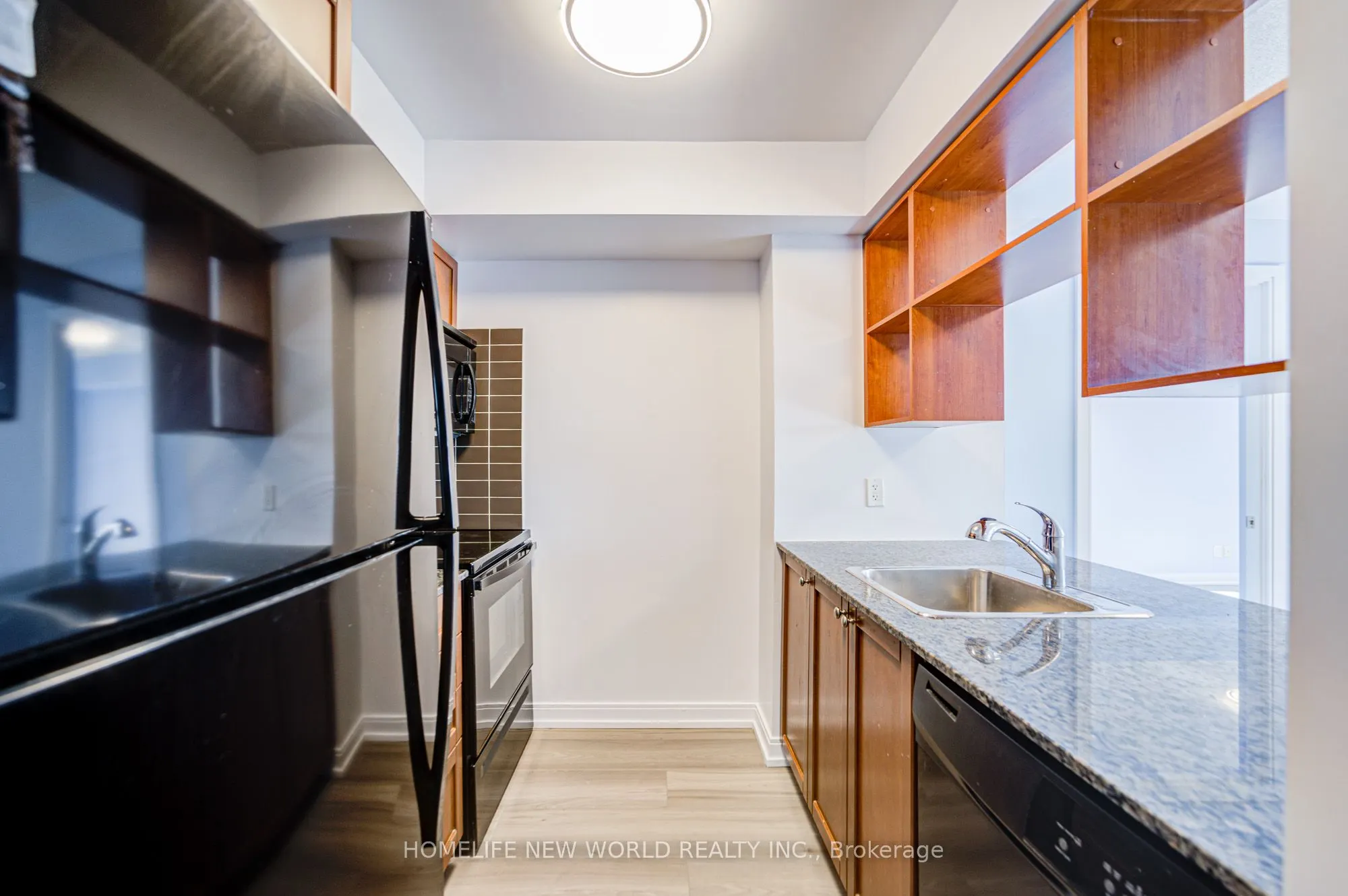 181 Village Green Square E, #1815