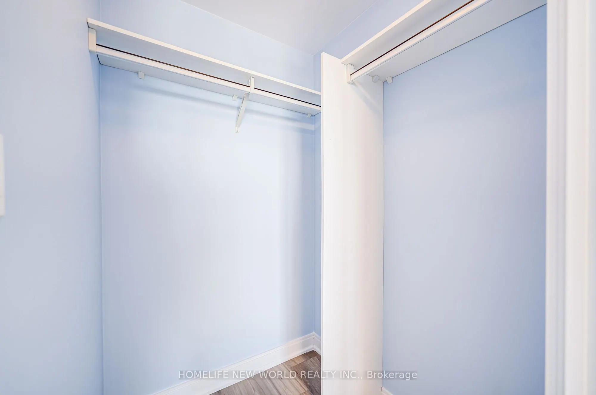 181 Village Green Square E, #1815