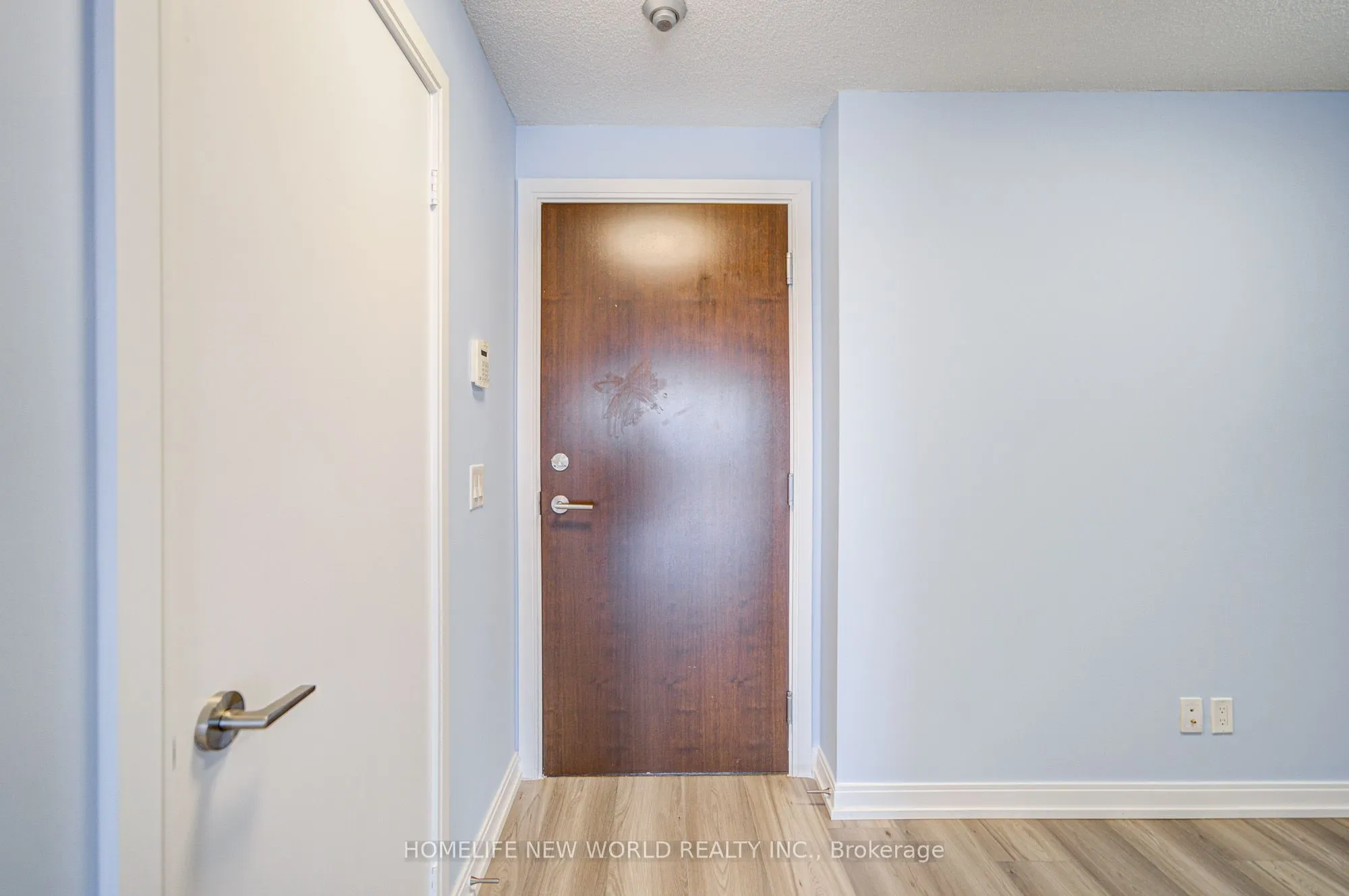 181 Village Green Square E, #1815