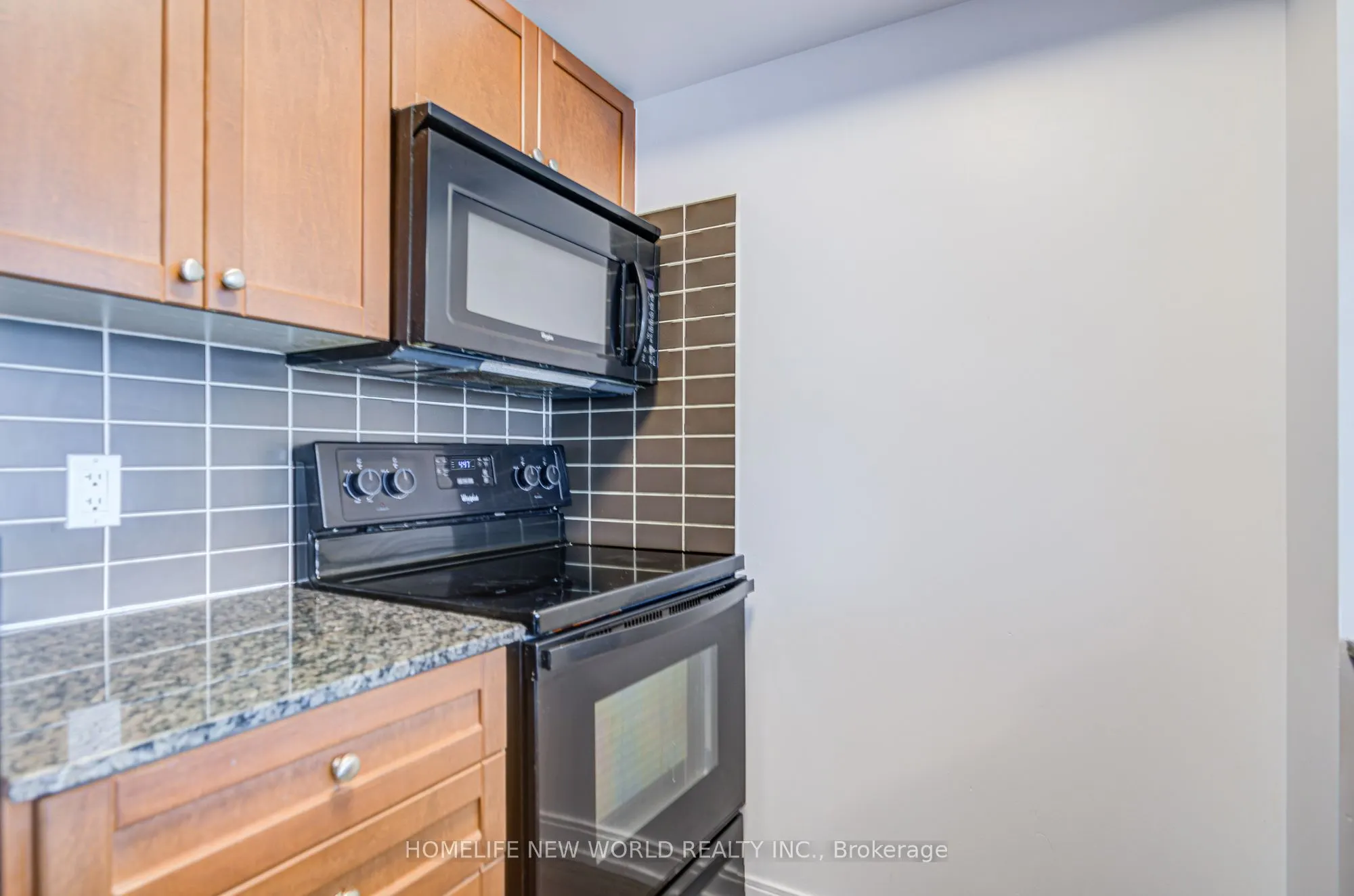 181 Village Green Square E, #1815