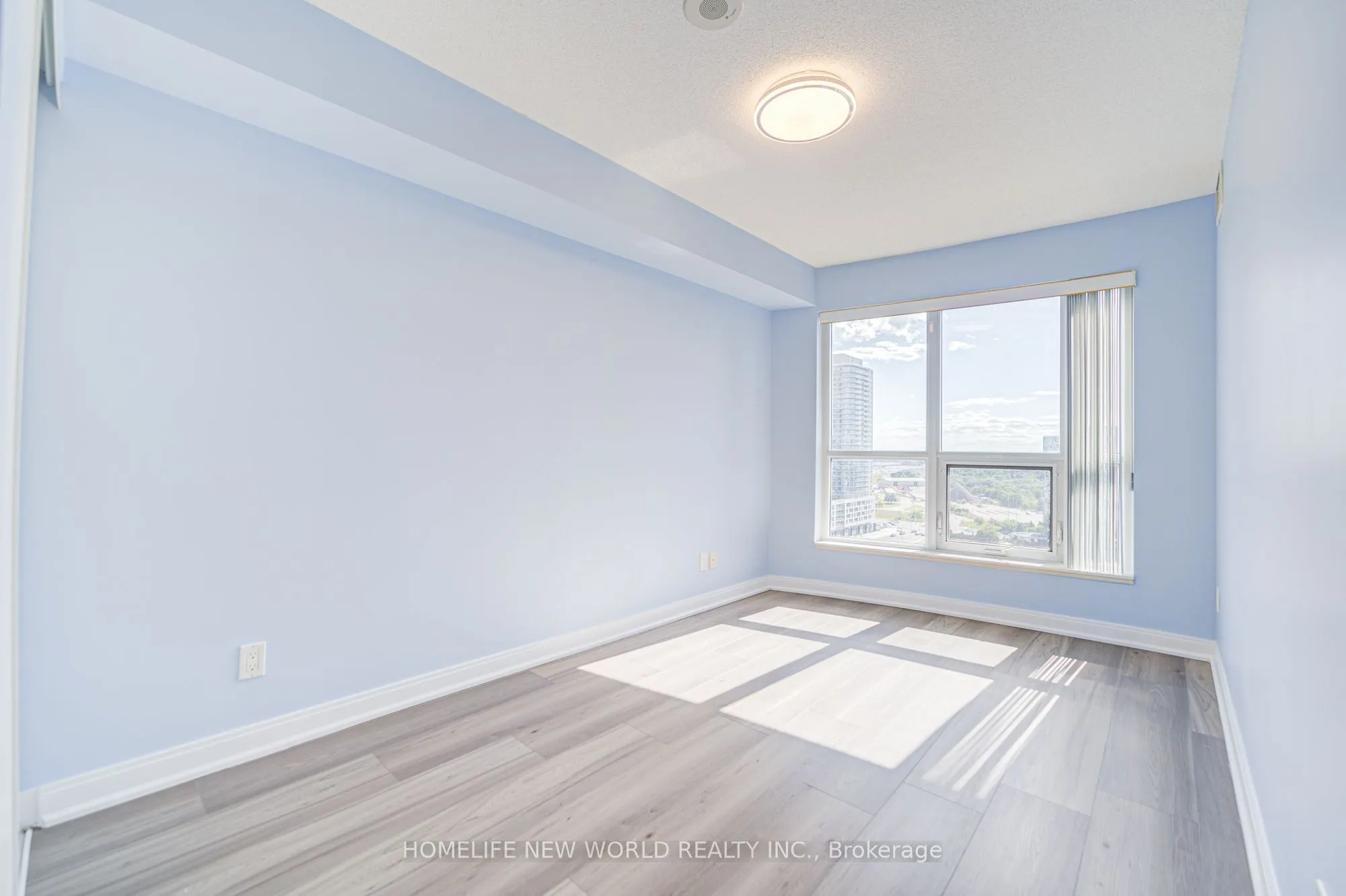 181 Village Green Square E, #1815