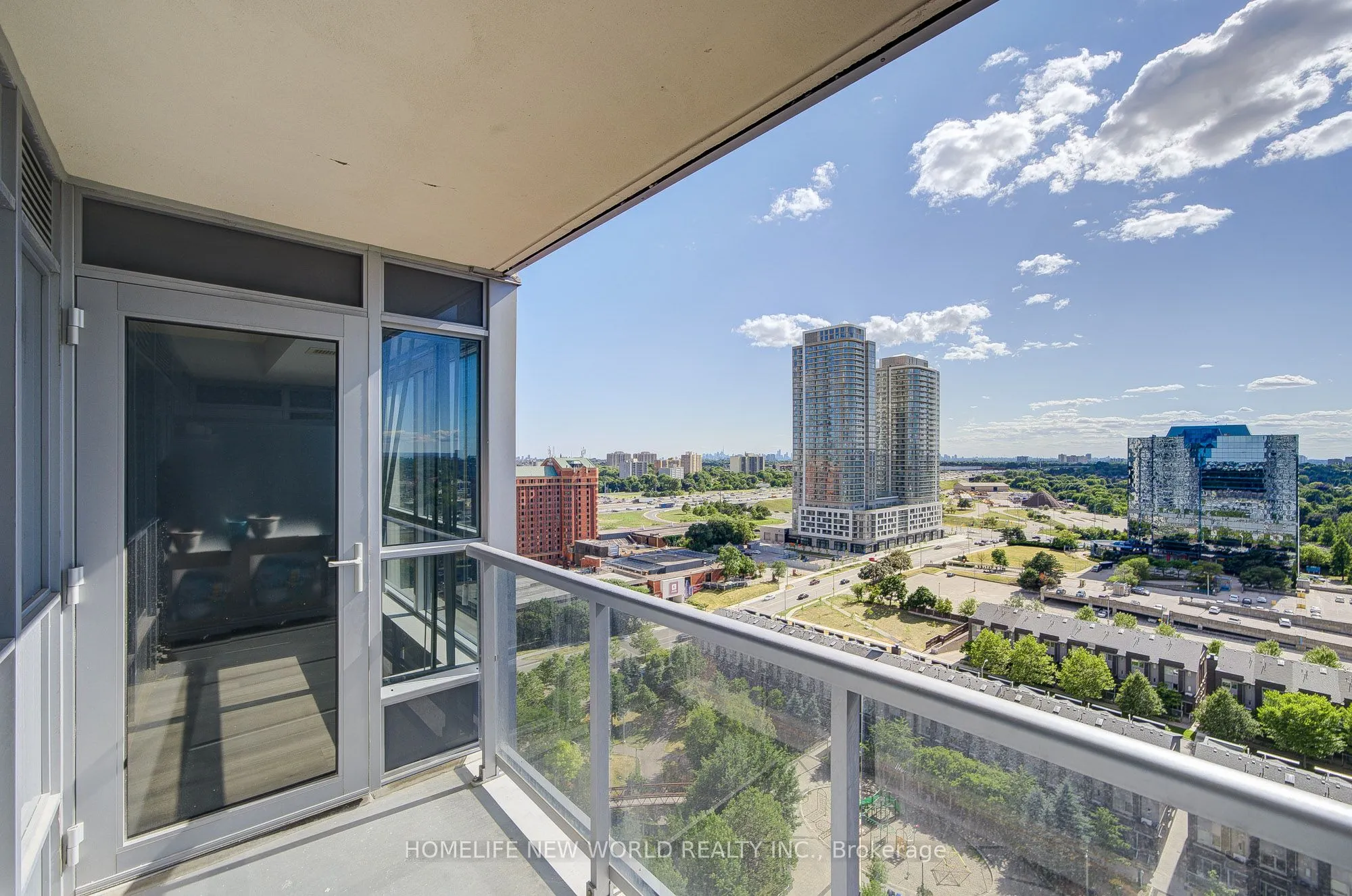 181 Village Green Square E, #1815