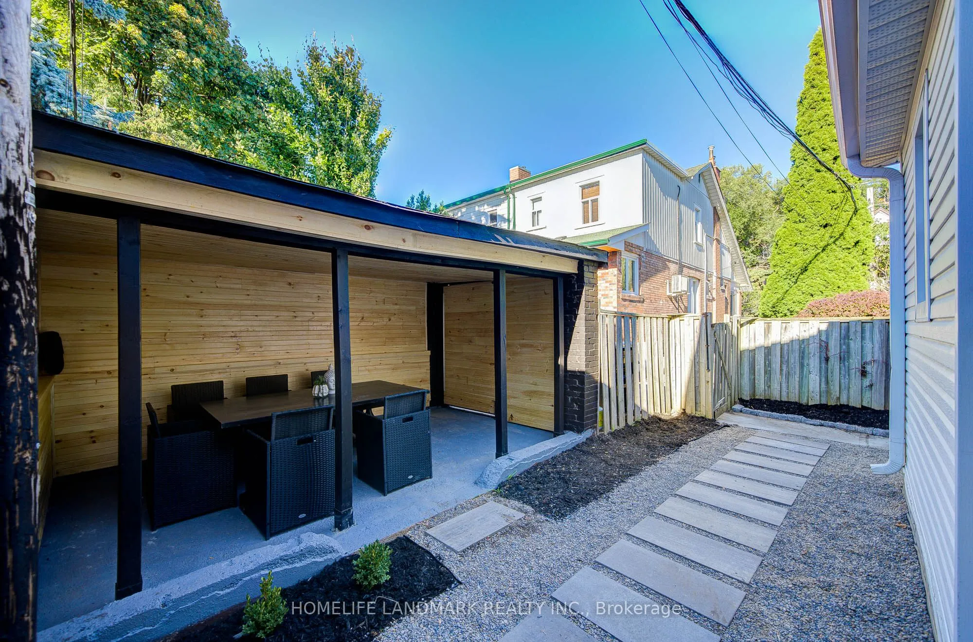 5 Beachview Crescent
