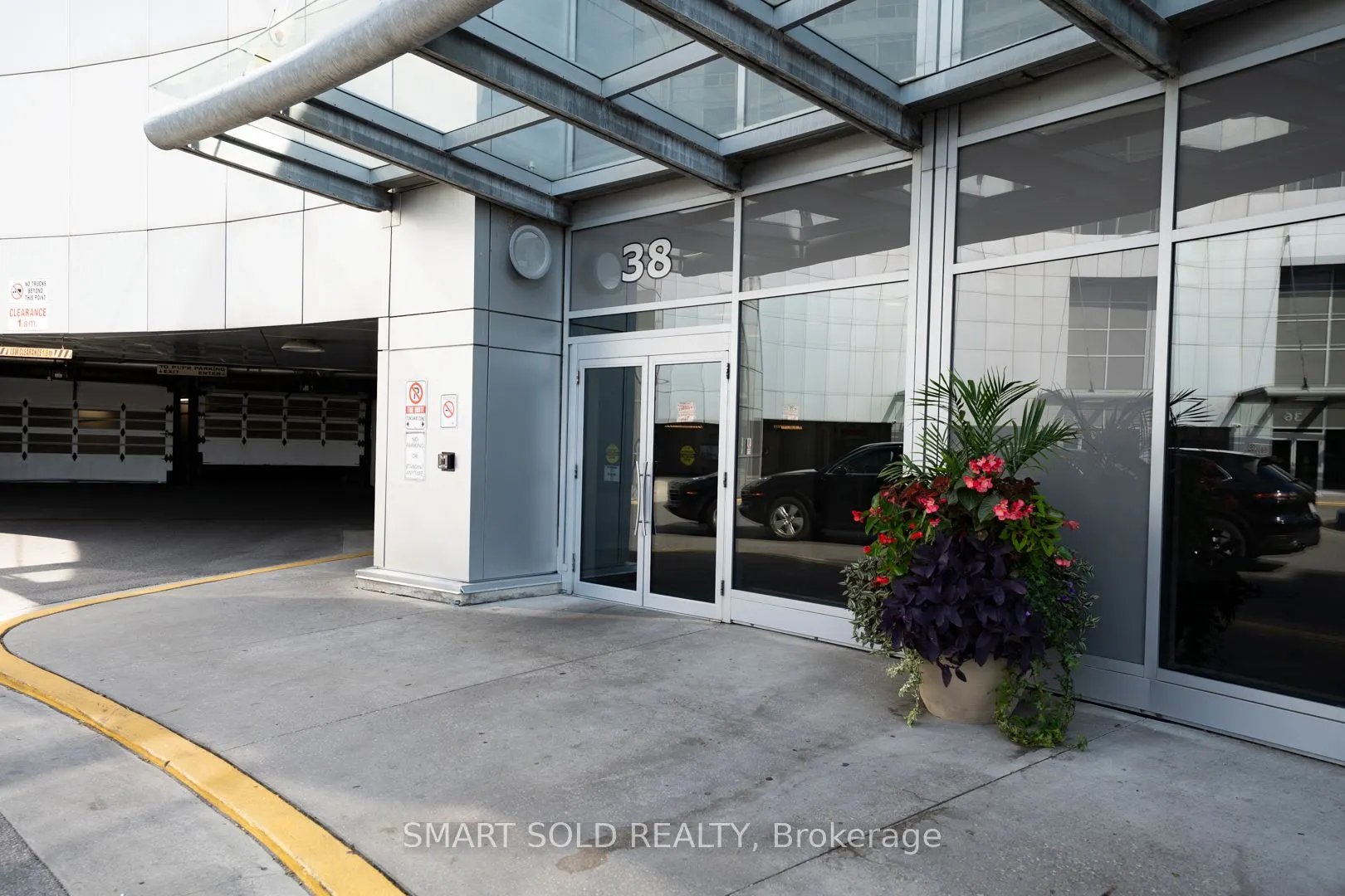 38 Lee Centre Drive, #Ph506