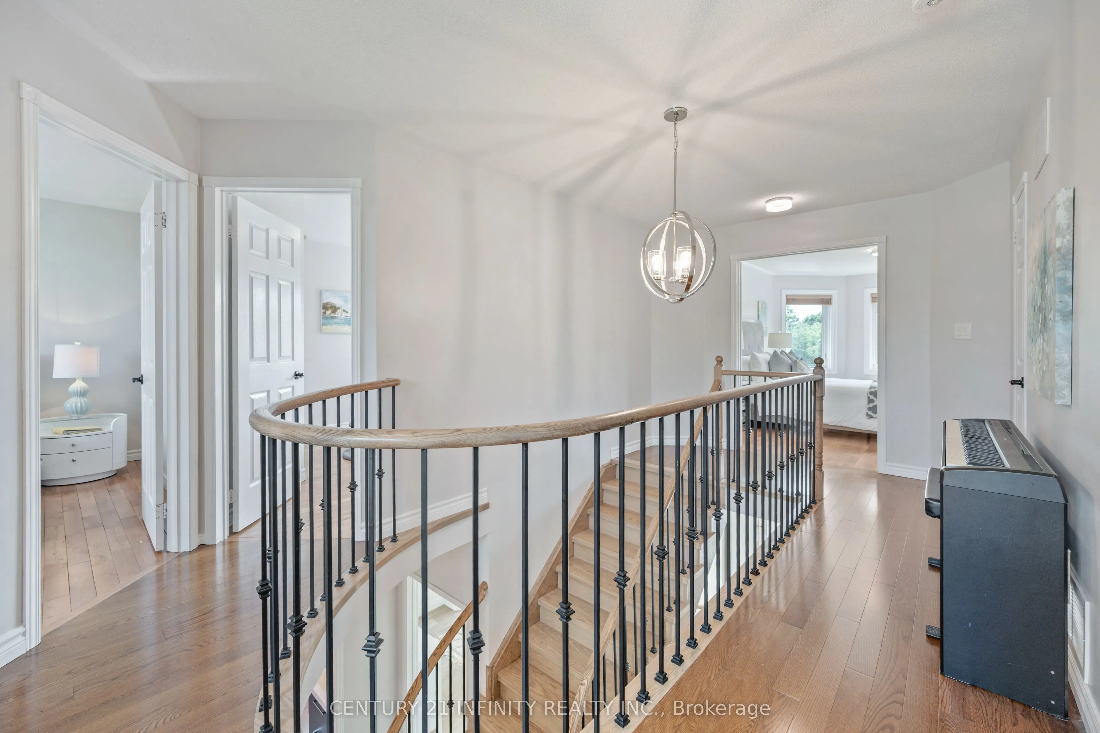 973 Mountview Court
