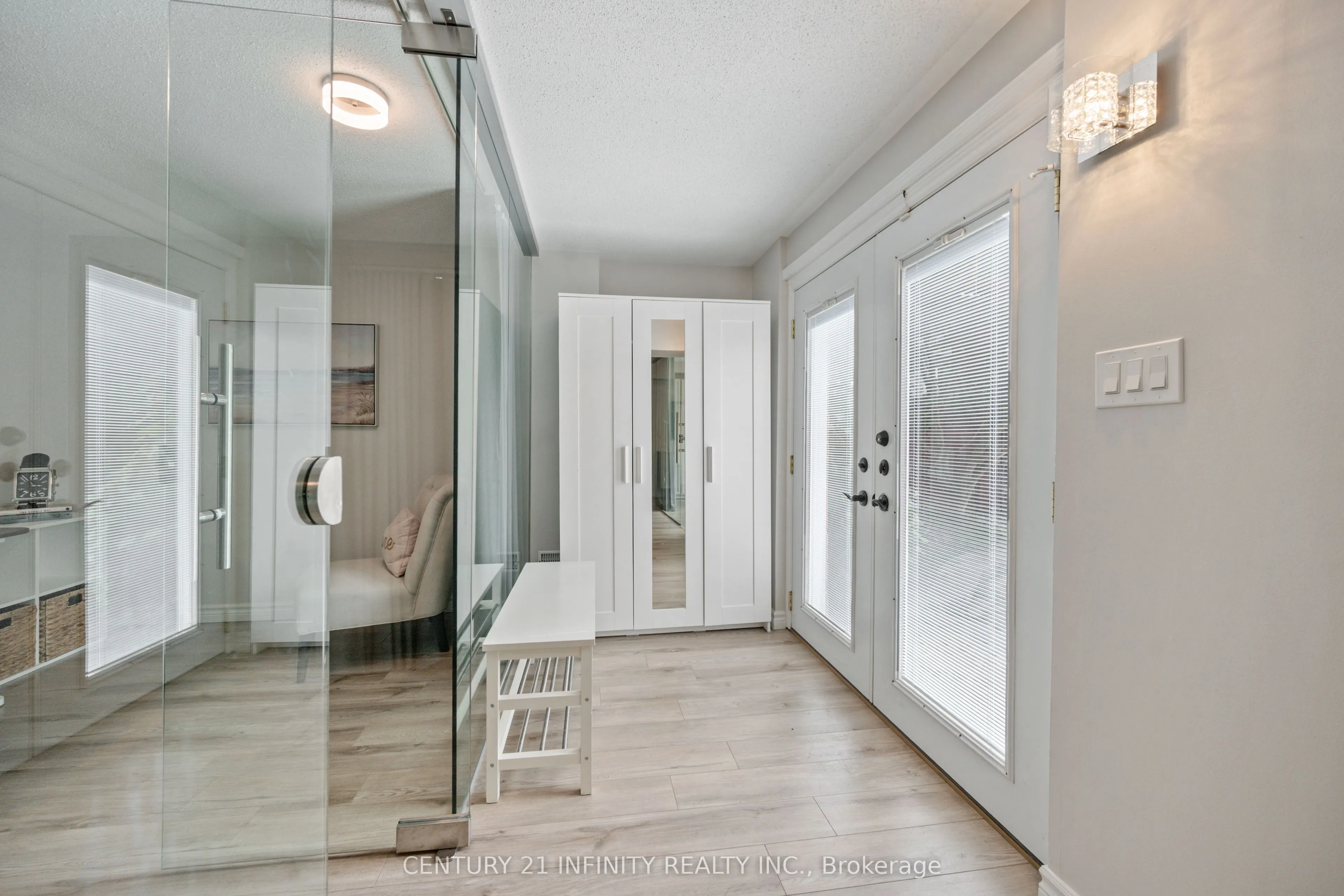 973 Mountview Court