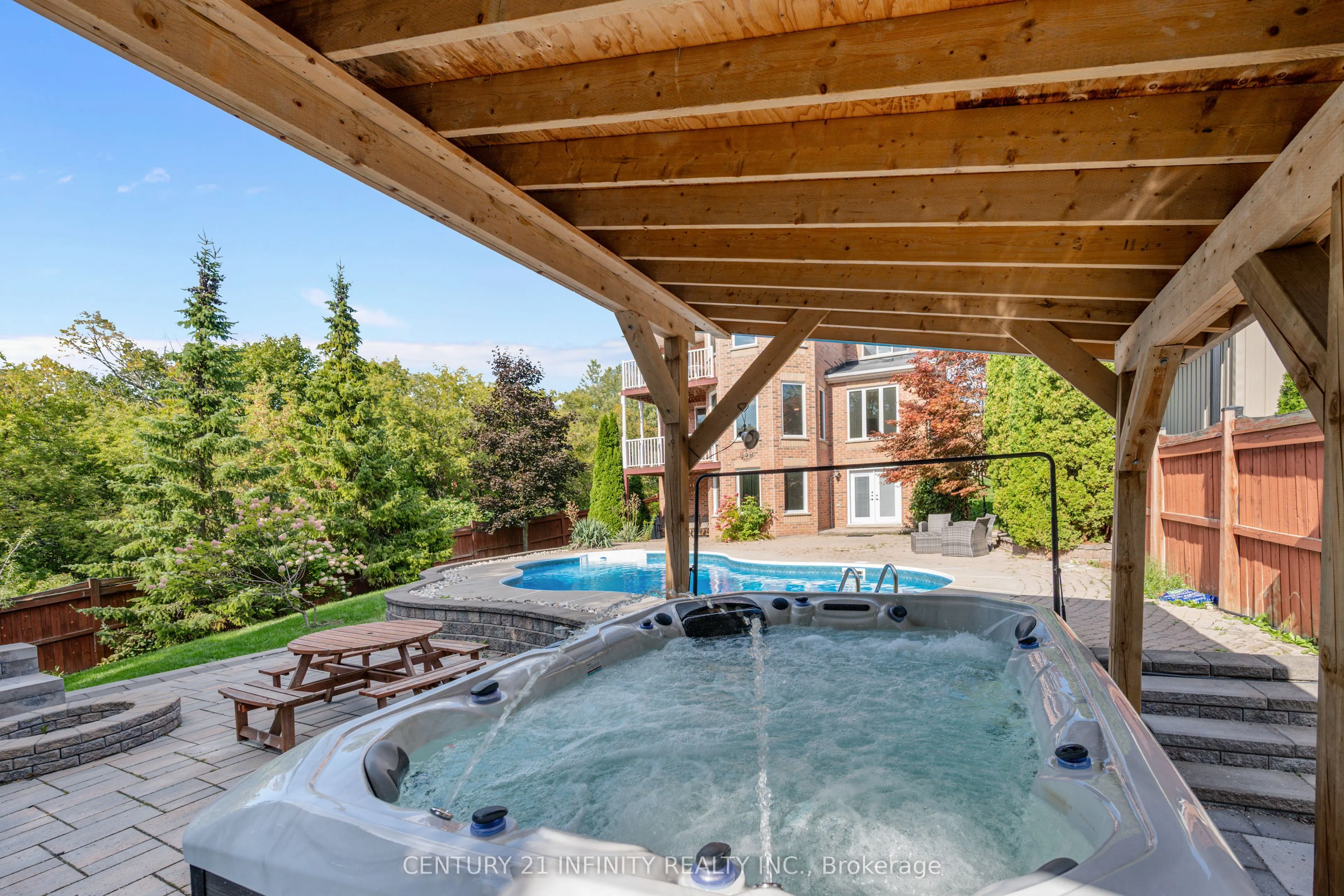 973 Mountview Court