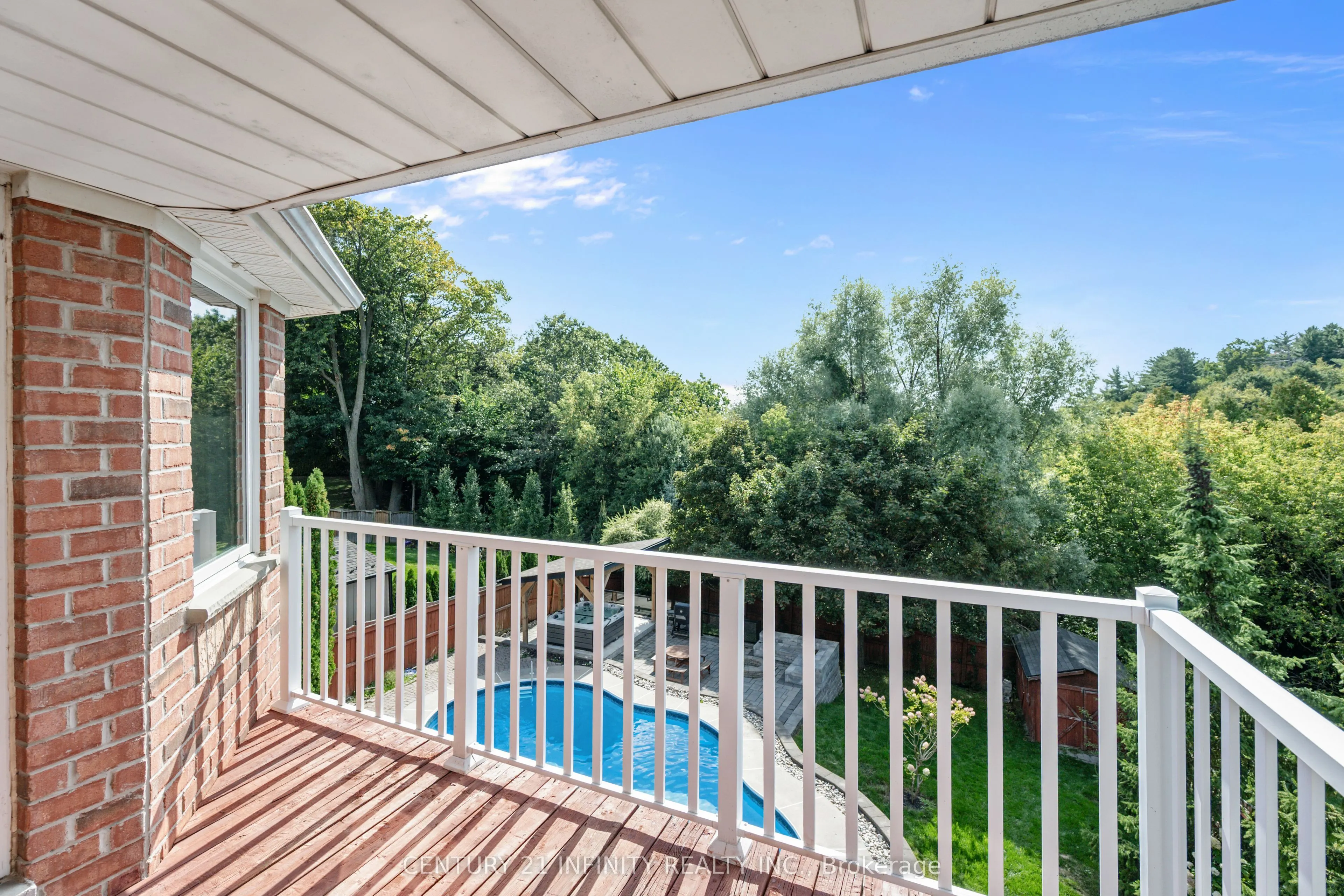 973 Mountview Court